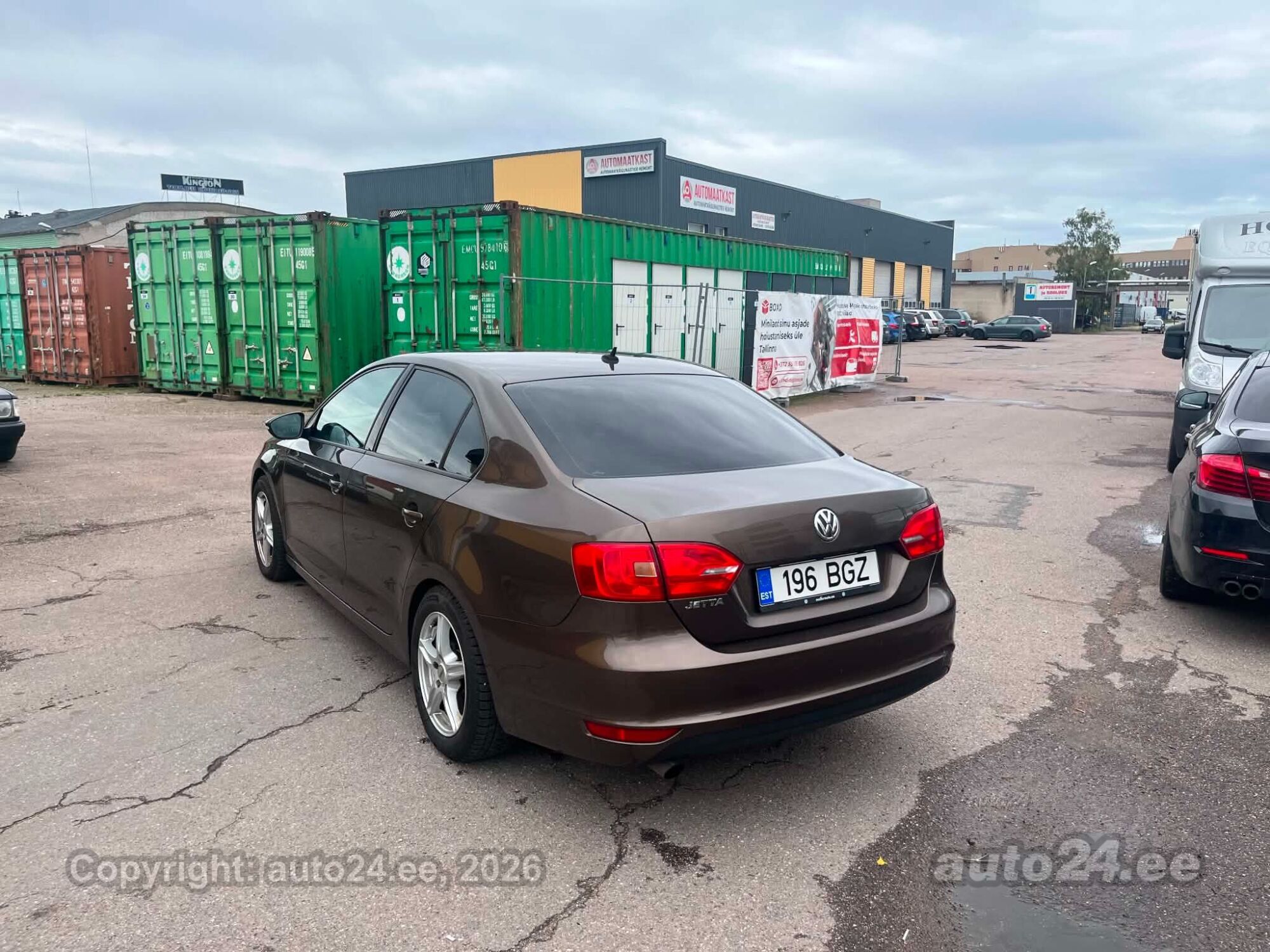 Volkswagen Jetta - 4