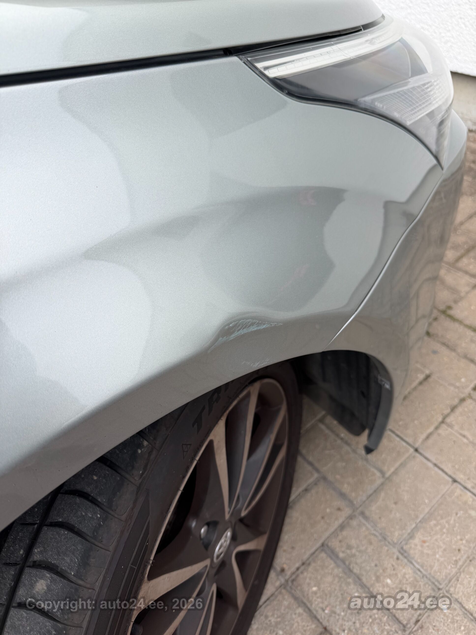 Toyota Avensis 1.8 108kW 2013, photo 5/10