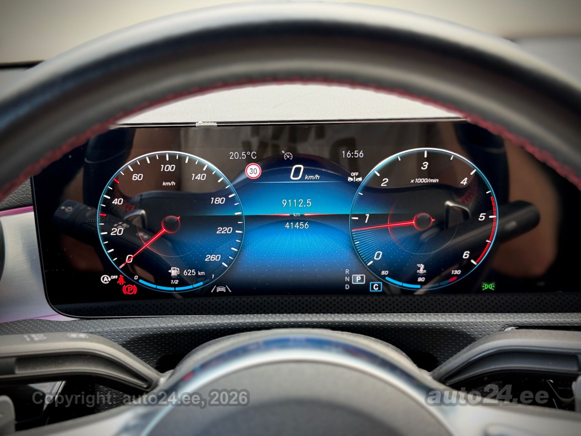 Mercedes-Benz CLA 220 - 12