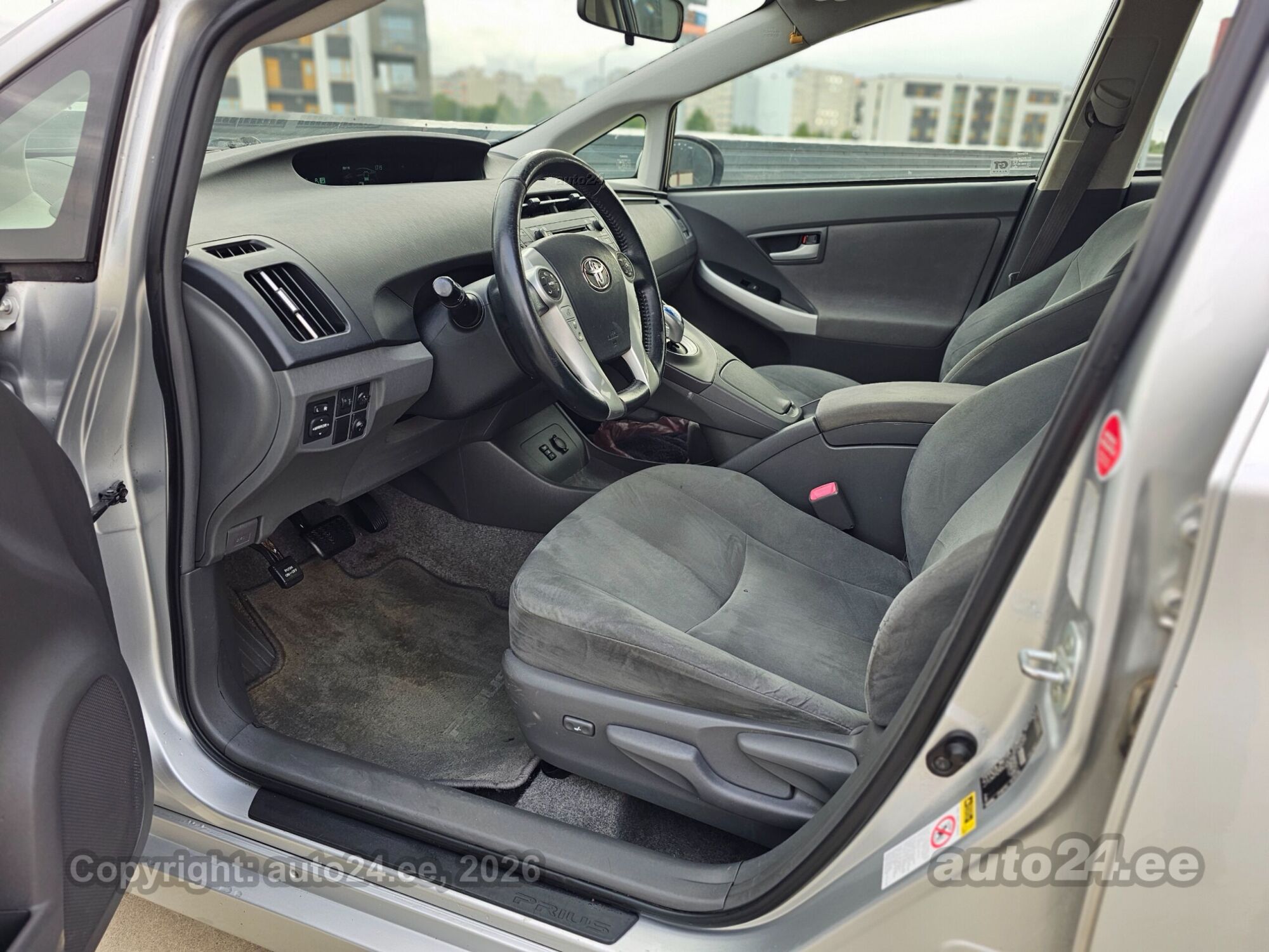 Toyota Prius - 10