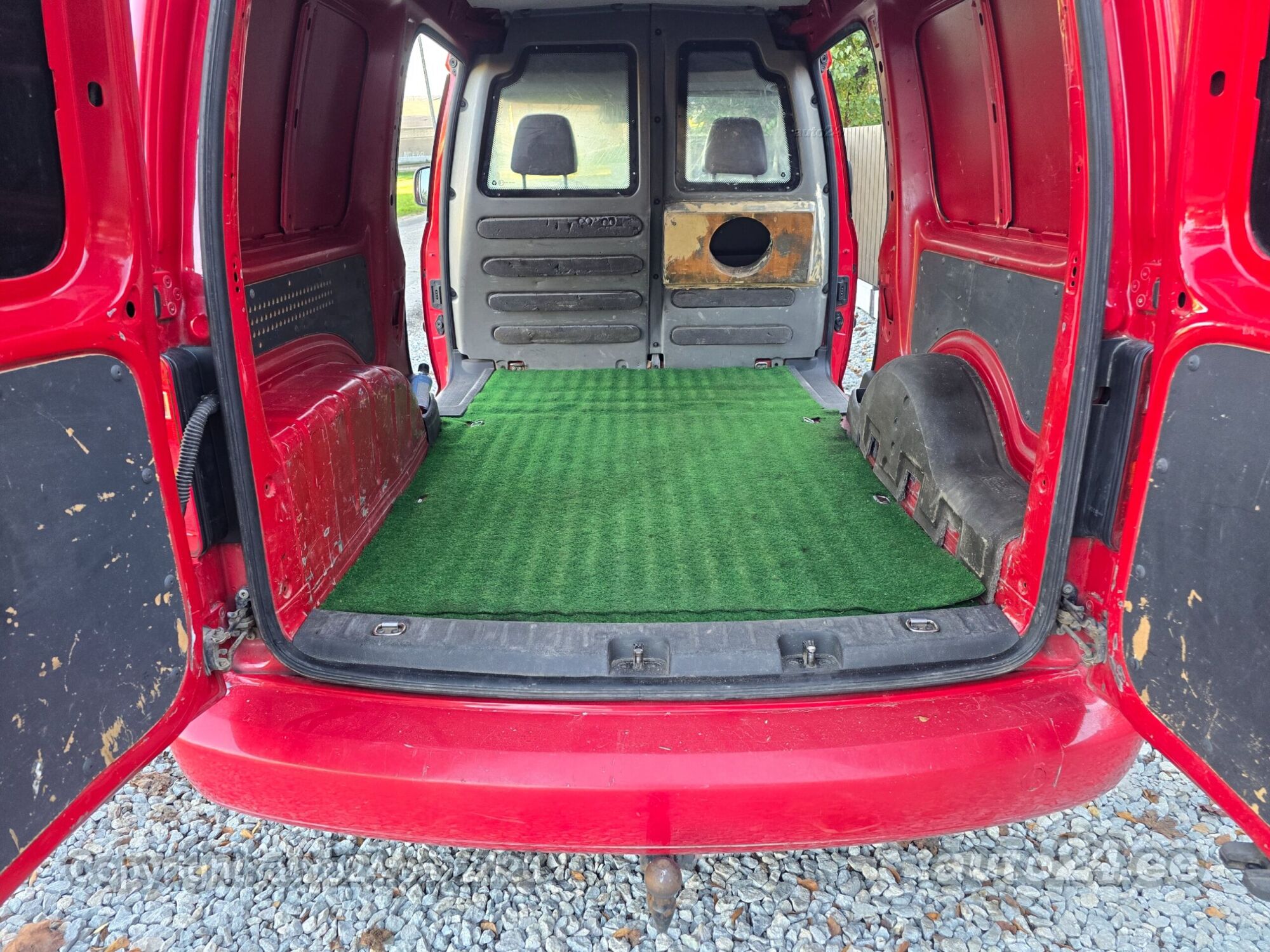 Volkswagen Caddy 2011 — photo 16