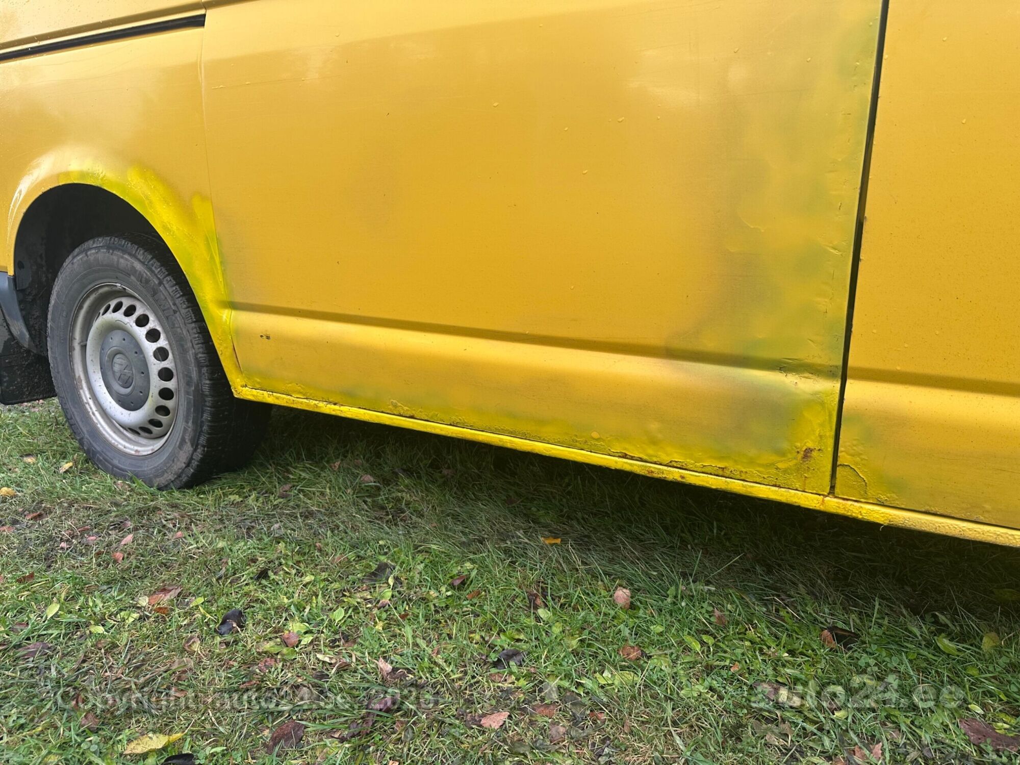 Volkswagen Transporter 2012 — photo 14