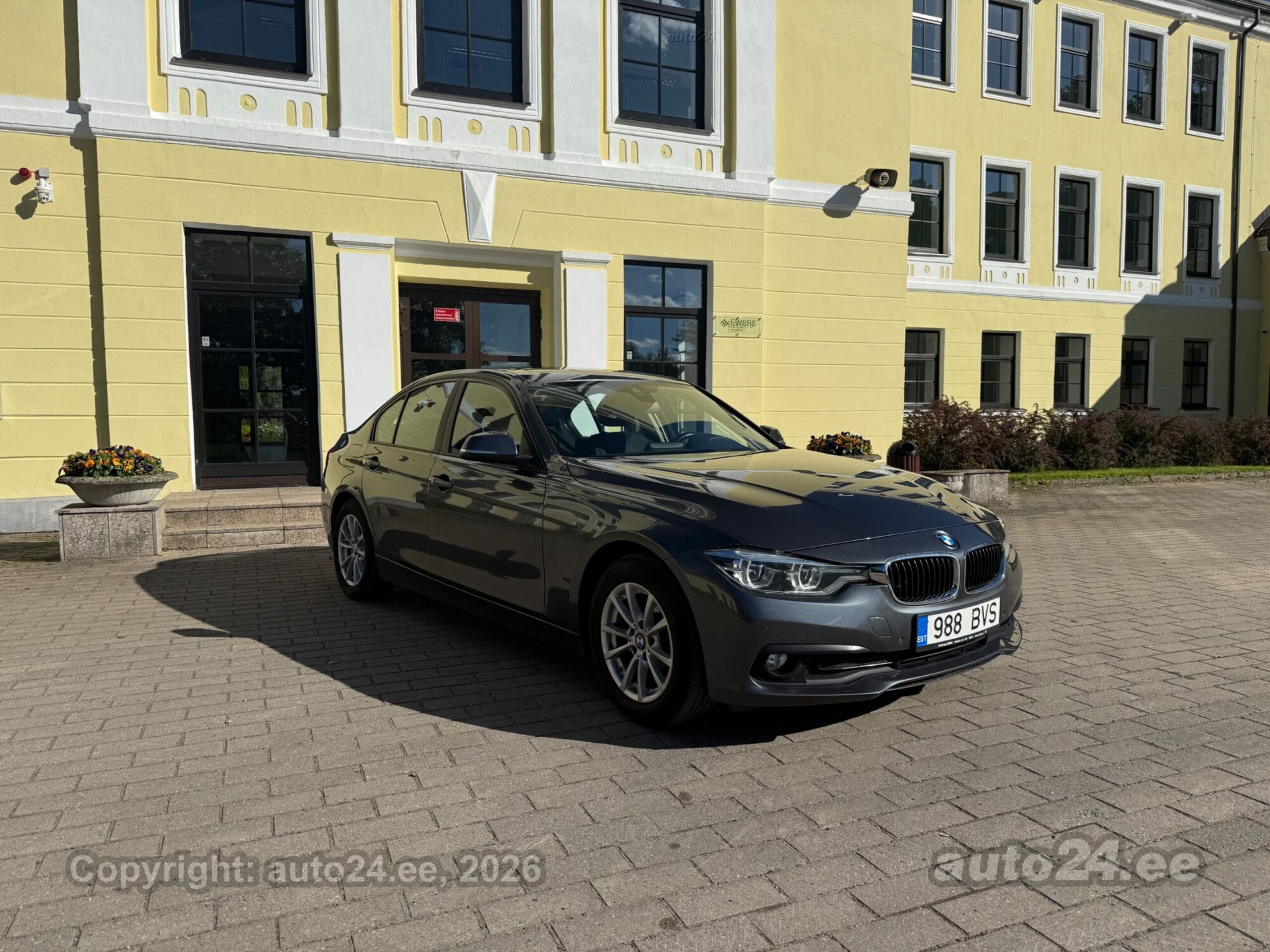 BMW 318 2016