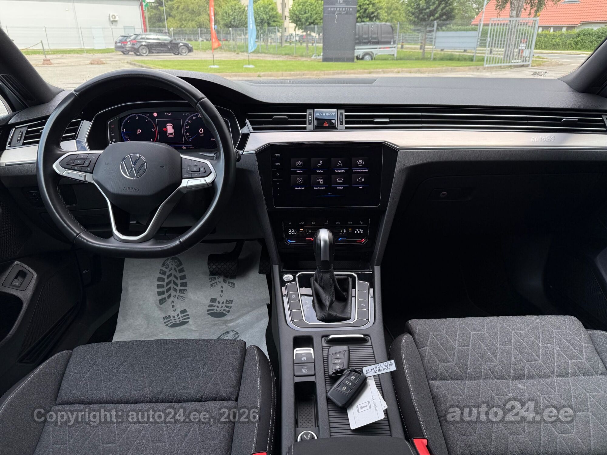 Volkswagen Passat 2.0 110kW 2023, photo 7/8