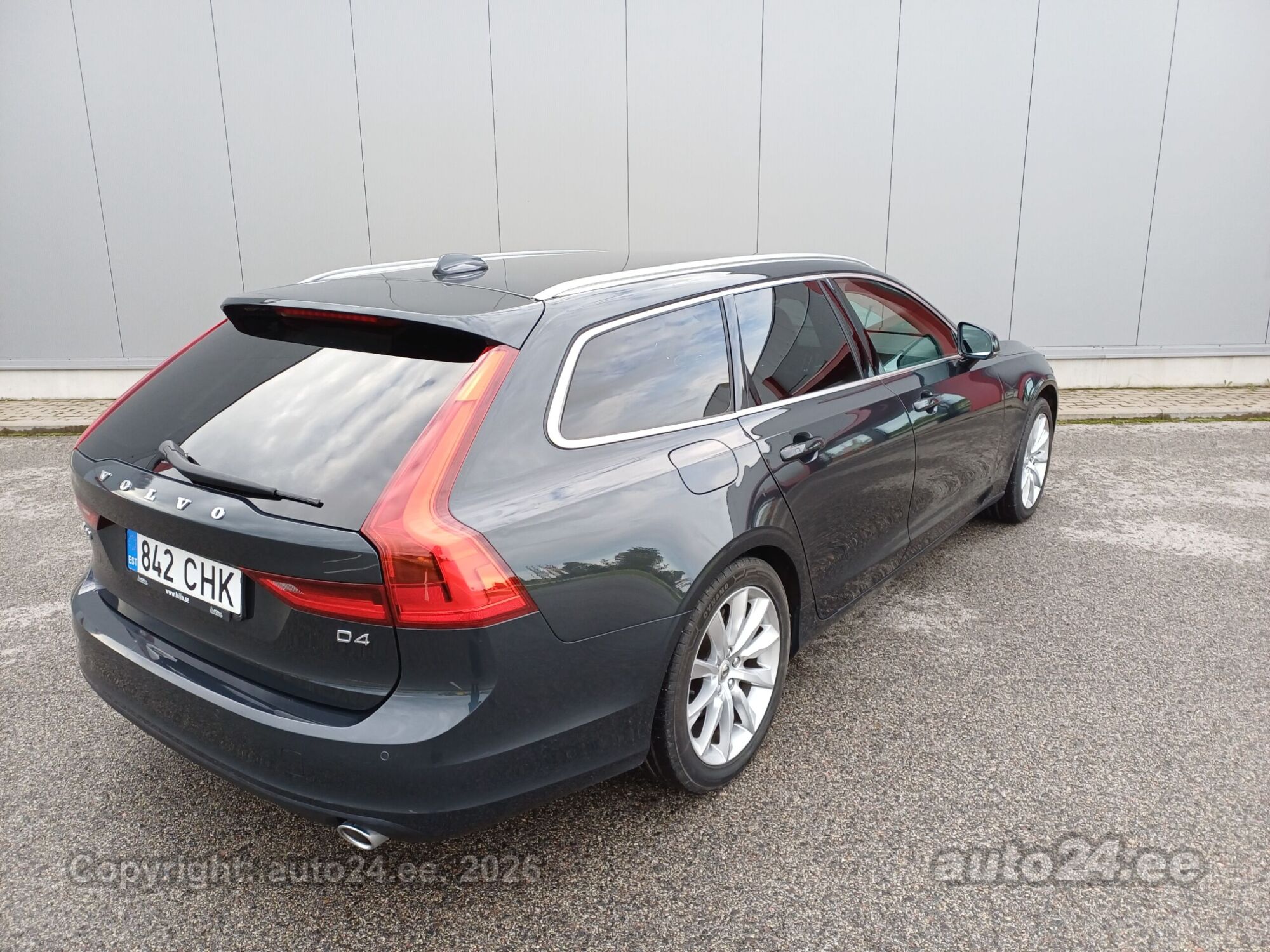 Volvo V90 - 3