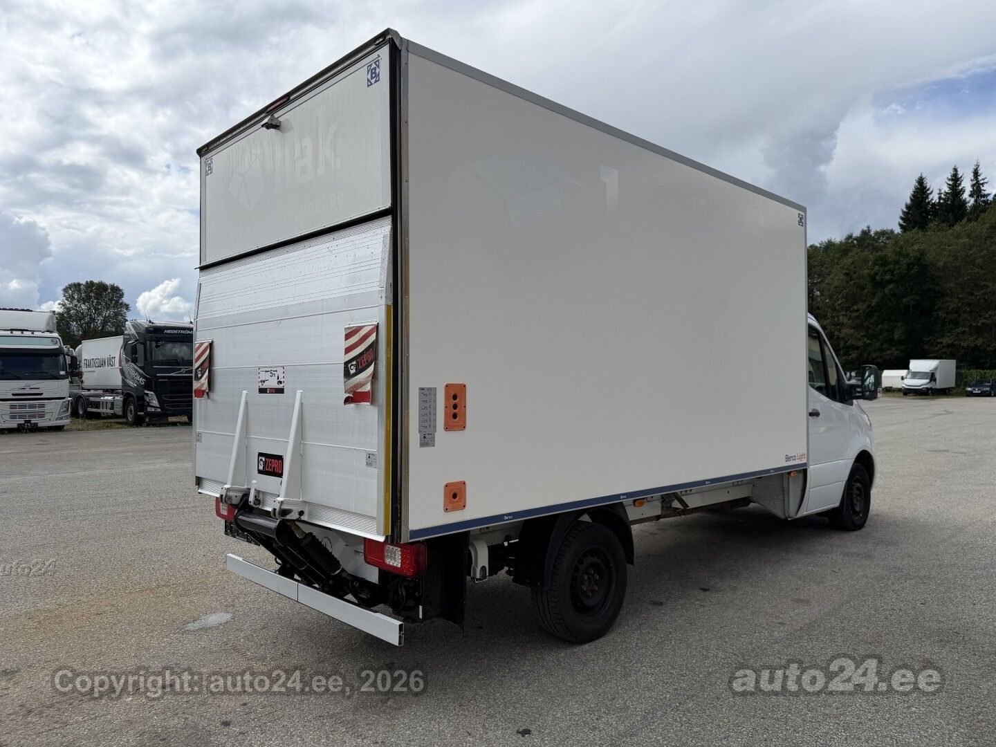 Mercedes-Benz Sprinter 2022, photo 4/10