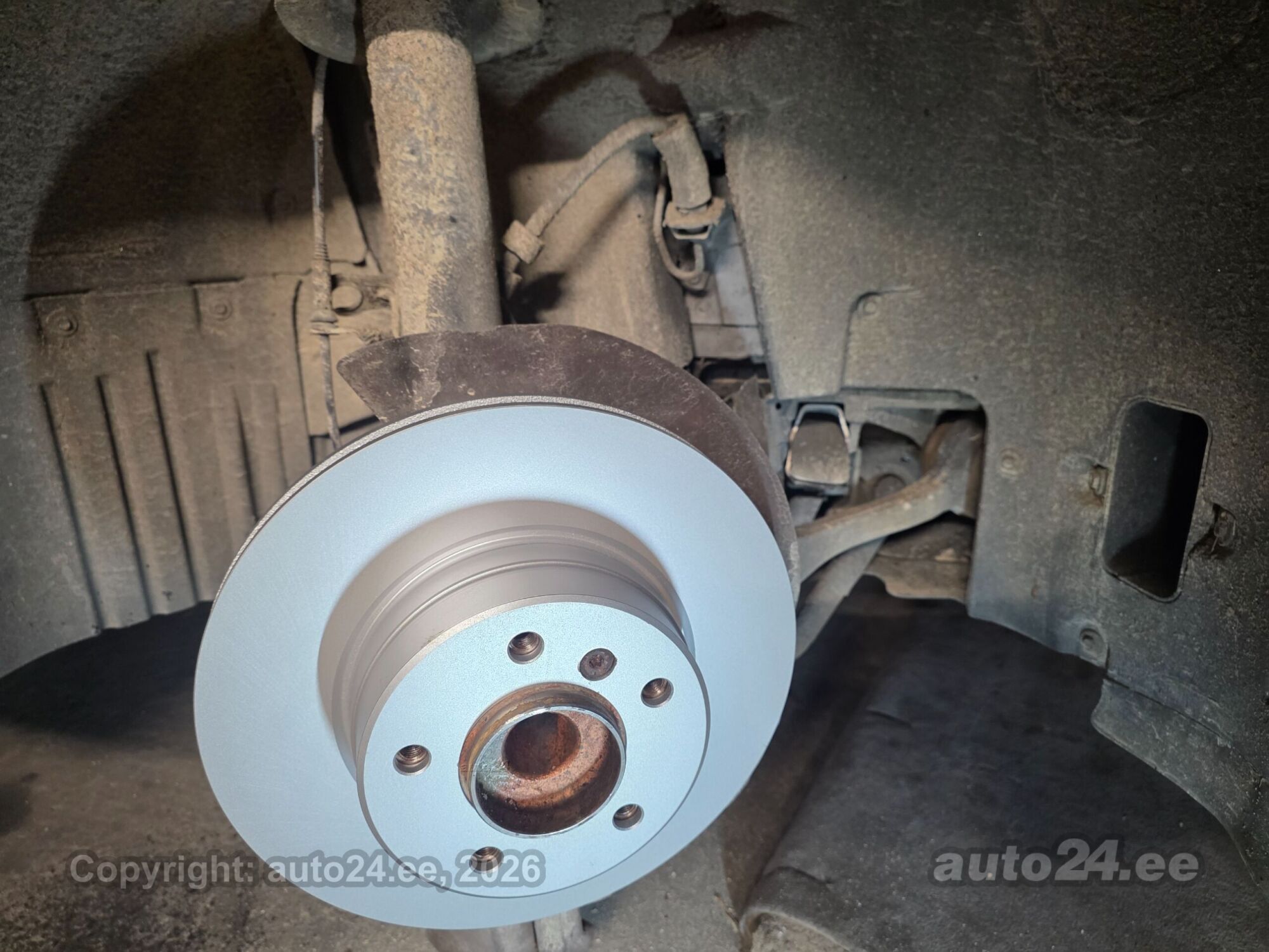 BMW 5 Series 2006 — photo 14