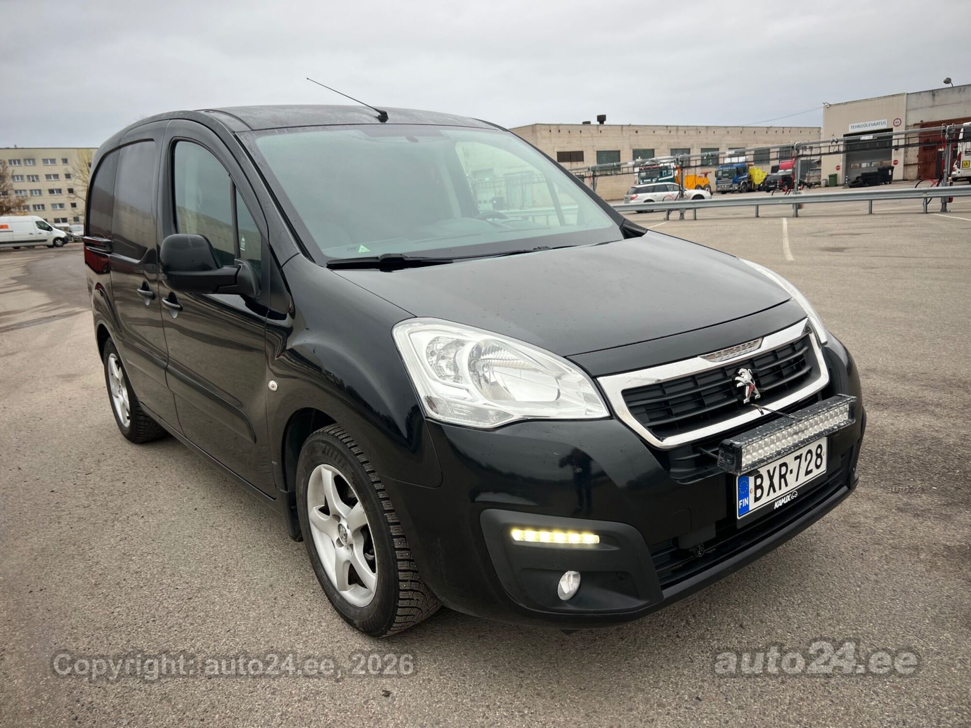 Peugeot Partner 2015 — photo 8