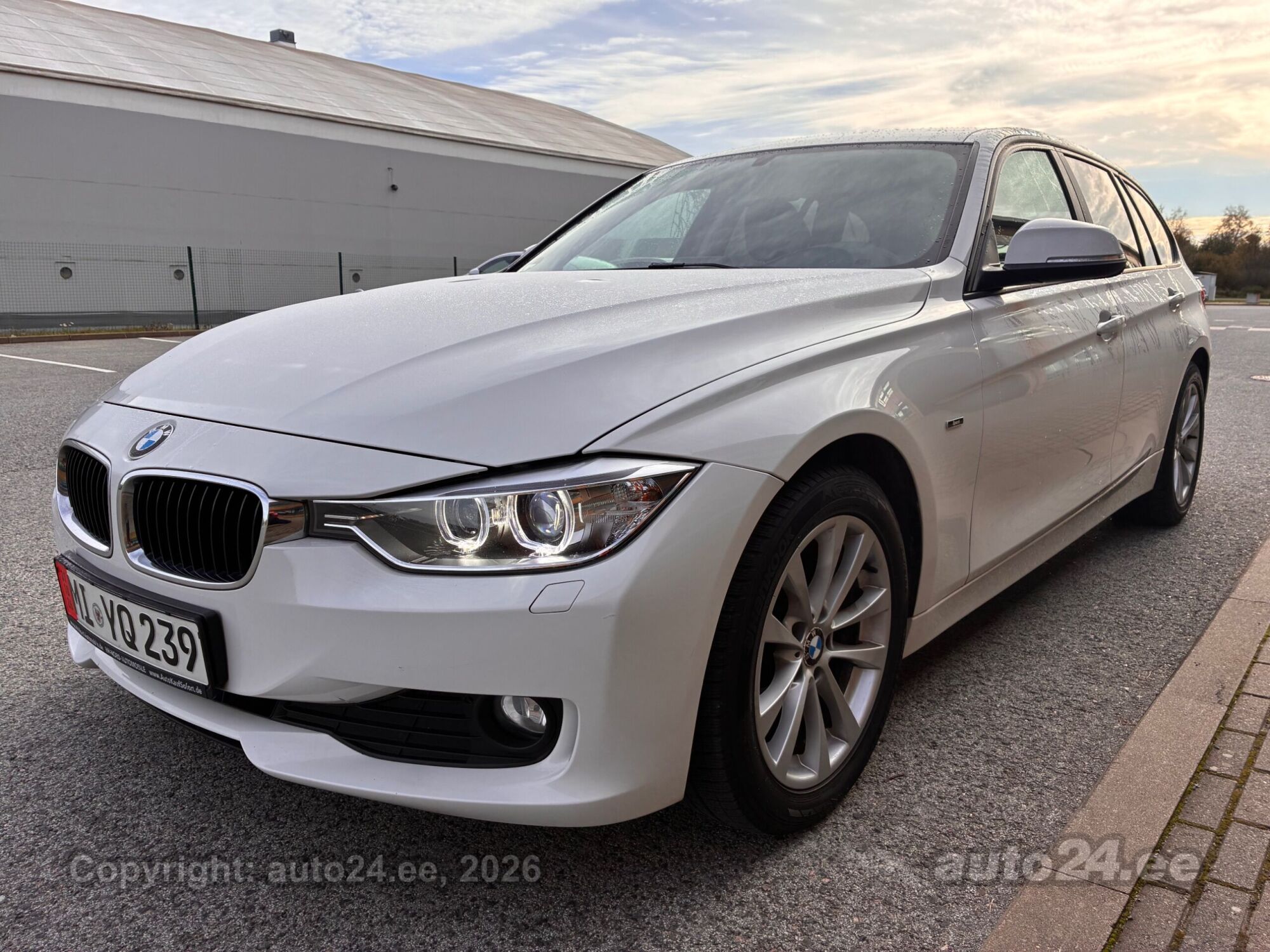 BMW 3 Series 2013 — photo 24