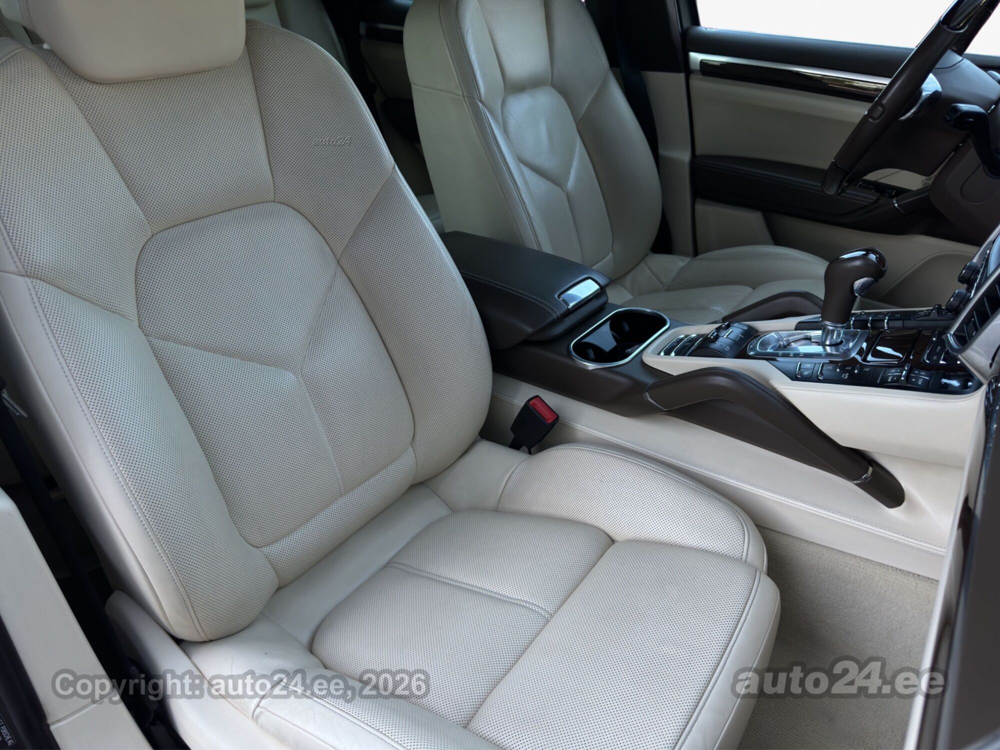 Porsche Cayenne - 6