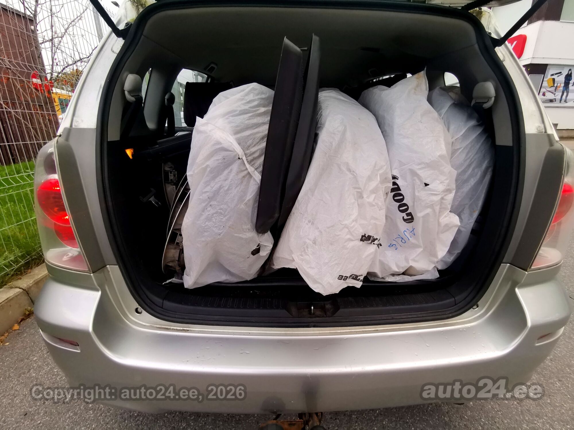 Toyota Corolla Verso - 8
