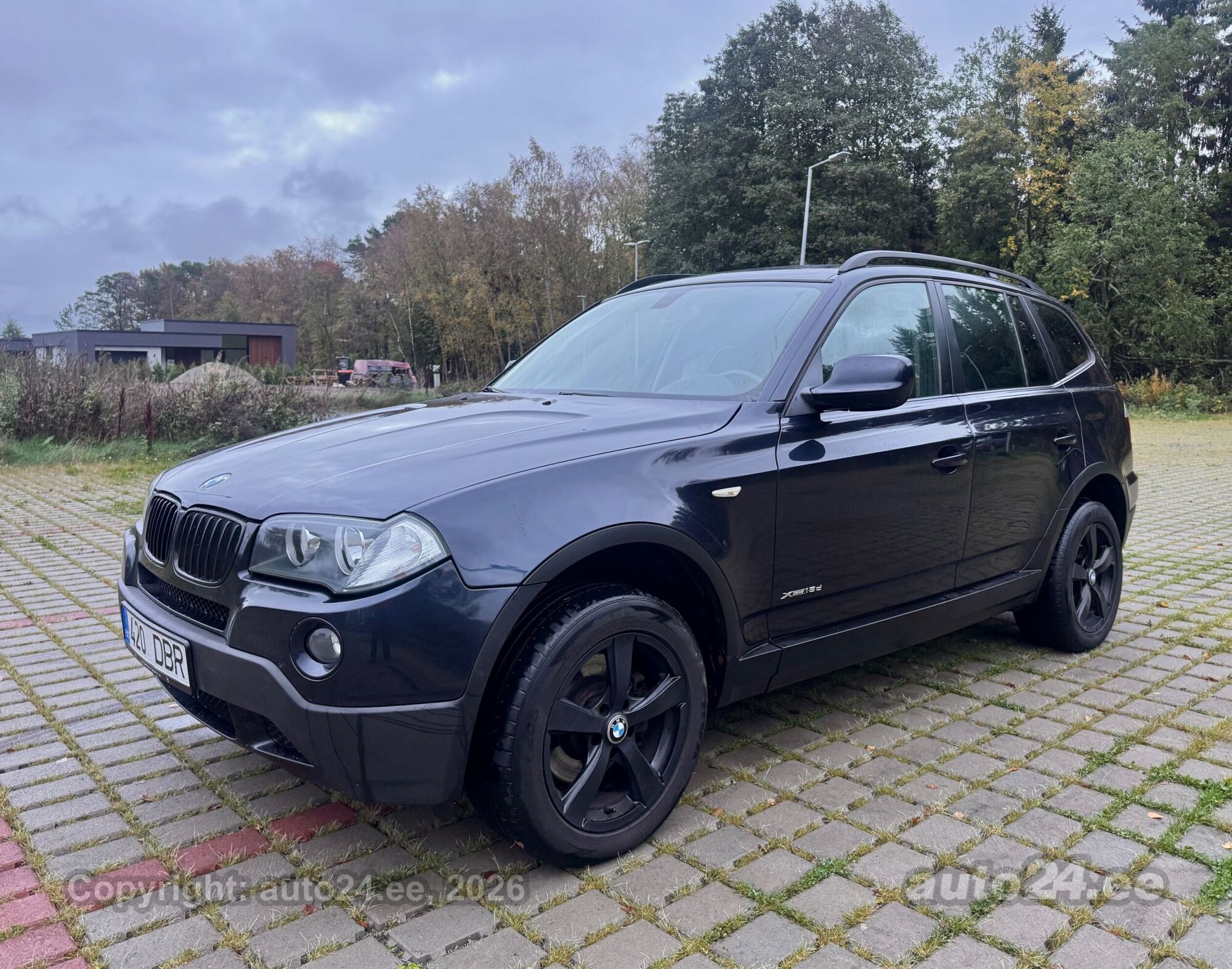 BMW X3 2009 — interior
