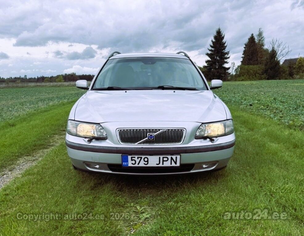 Volvo V70 2004 — photo 5
