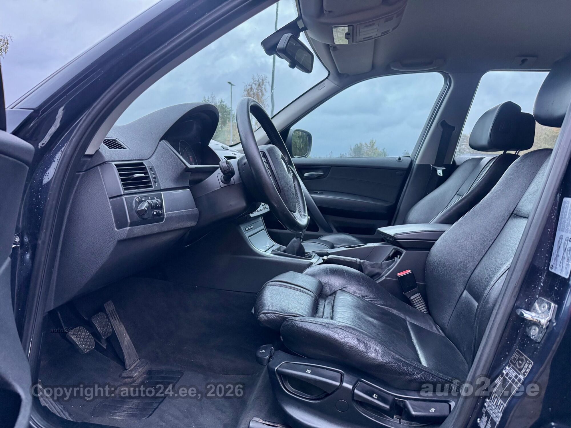 BMW X3 2009 — photo 9
