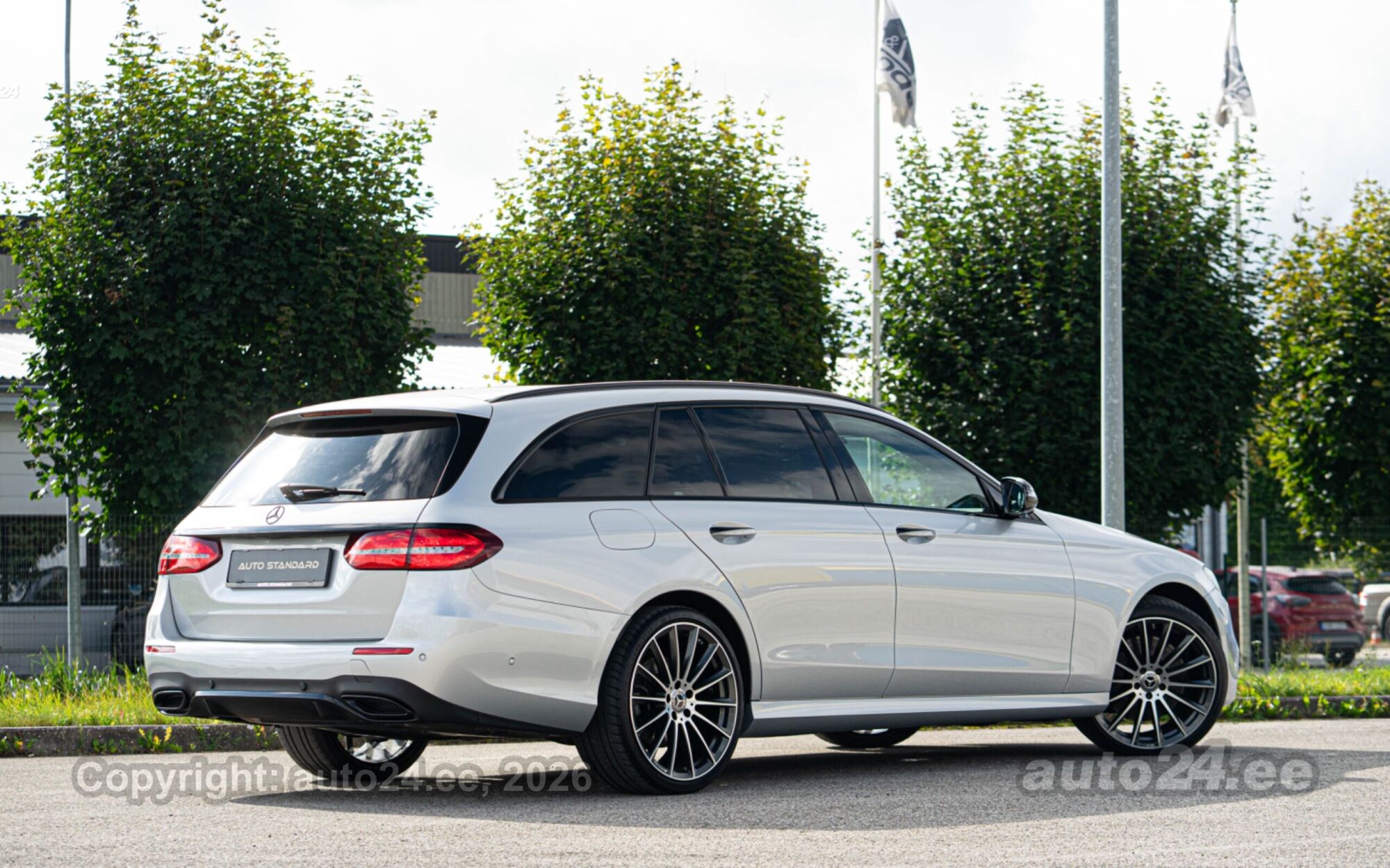 Mercedes-Benz E 400 - 10