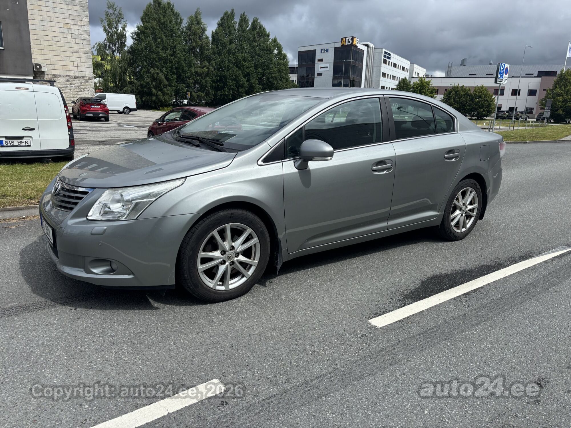 Toyota Avensis 1.8 108kW 2011, photo 3/8