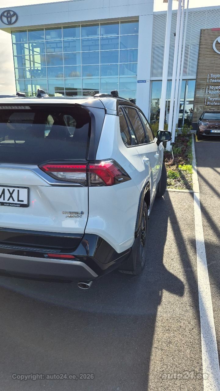 Toyota RAV4 - 9