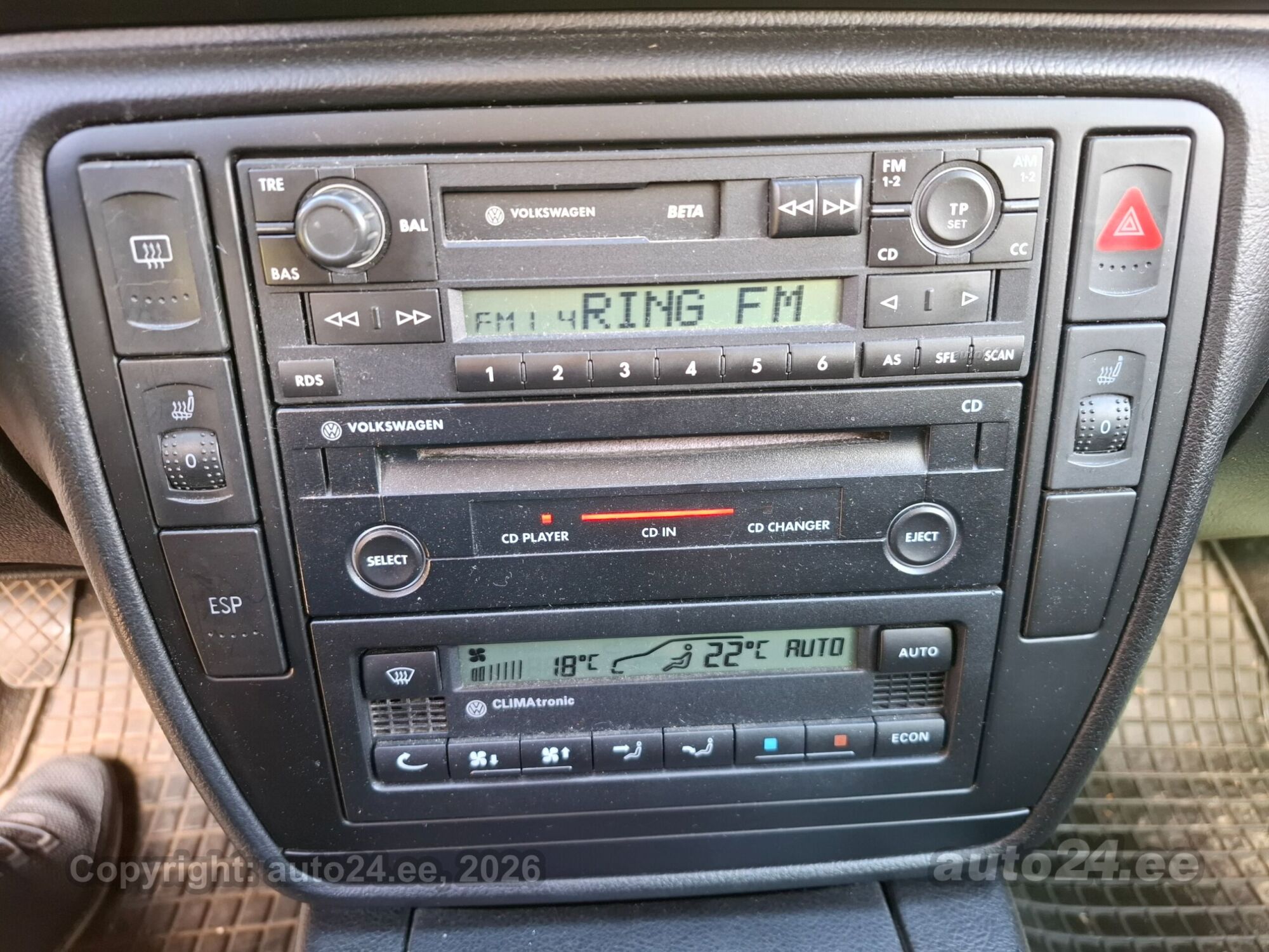 Volkswagen Passat - 12