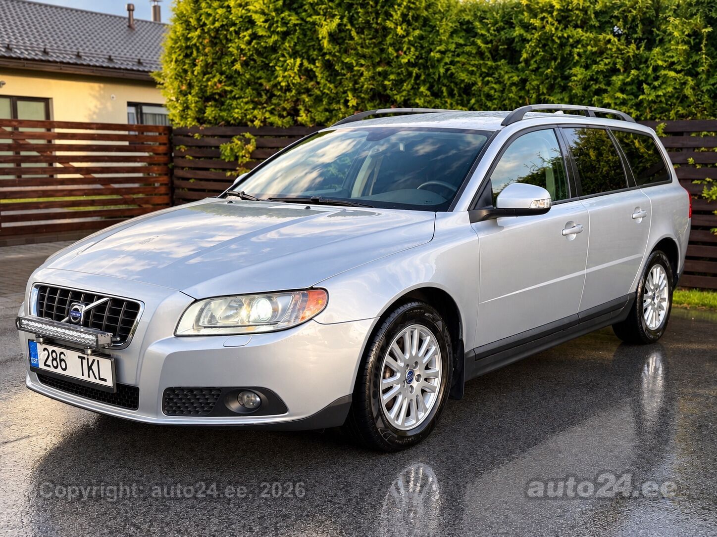 Volvo V70 - 3