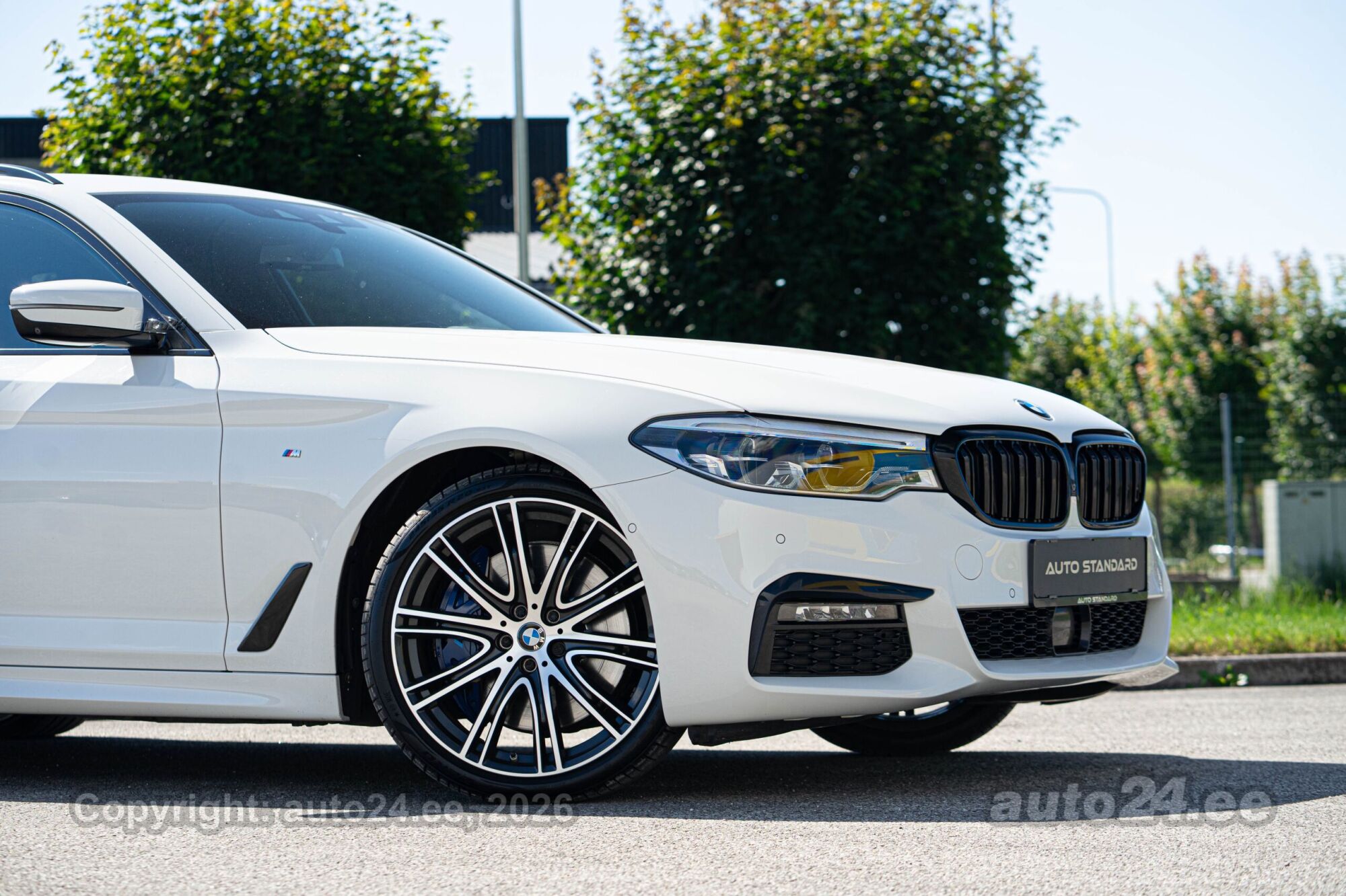 BMW 5-sarja 2019, kuva 2/10