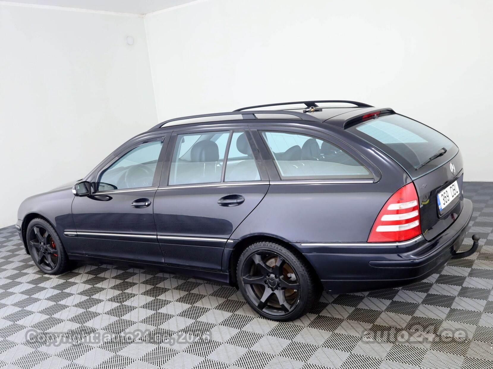 Mercedes-Benz C-Class 2006 — двигун 2148 cm³ (110 kW)