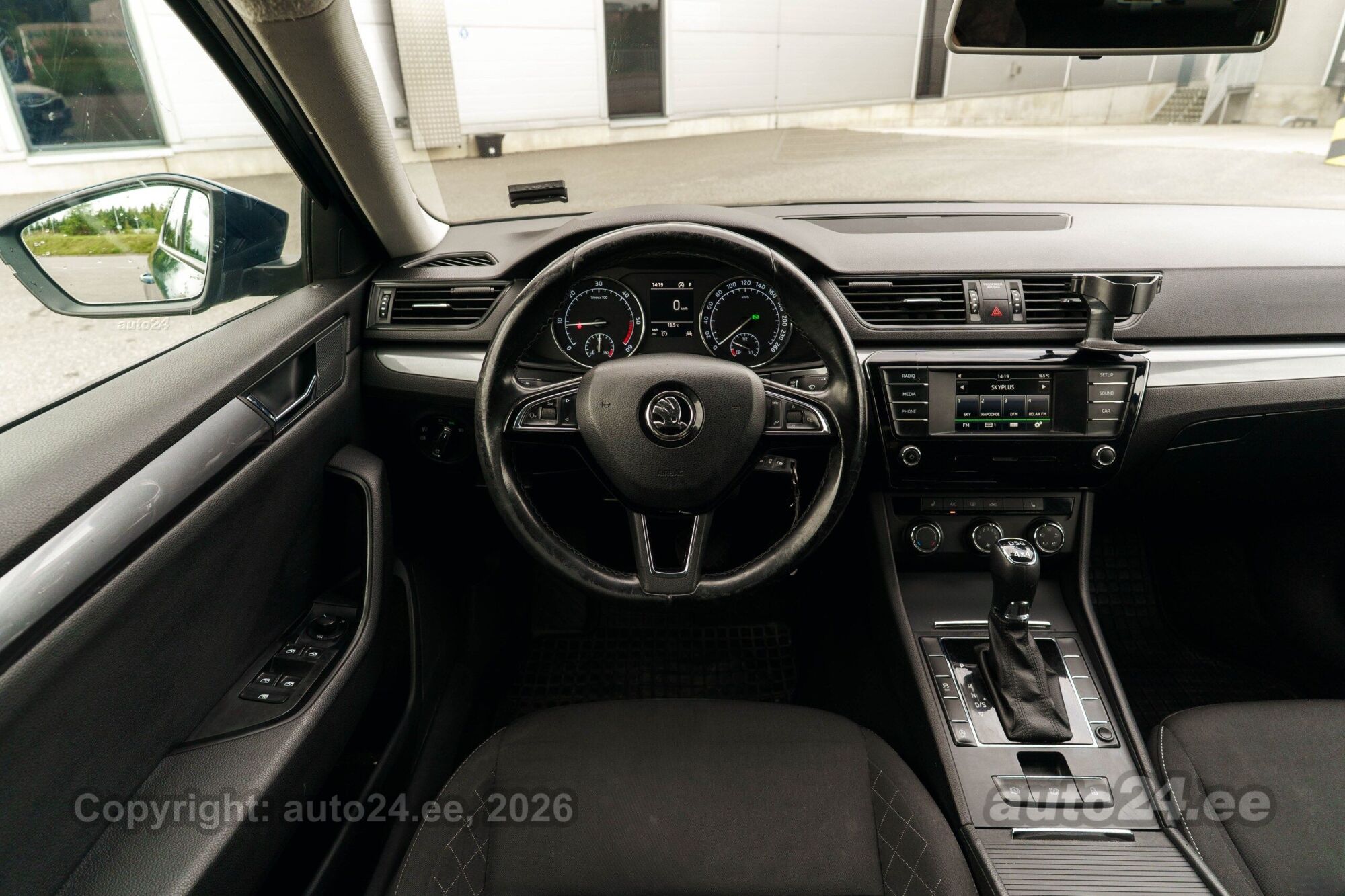 Škoda Superb - 8