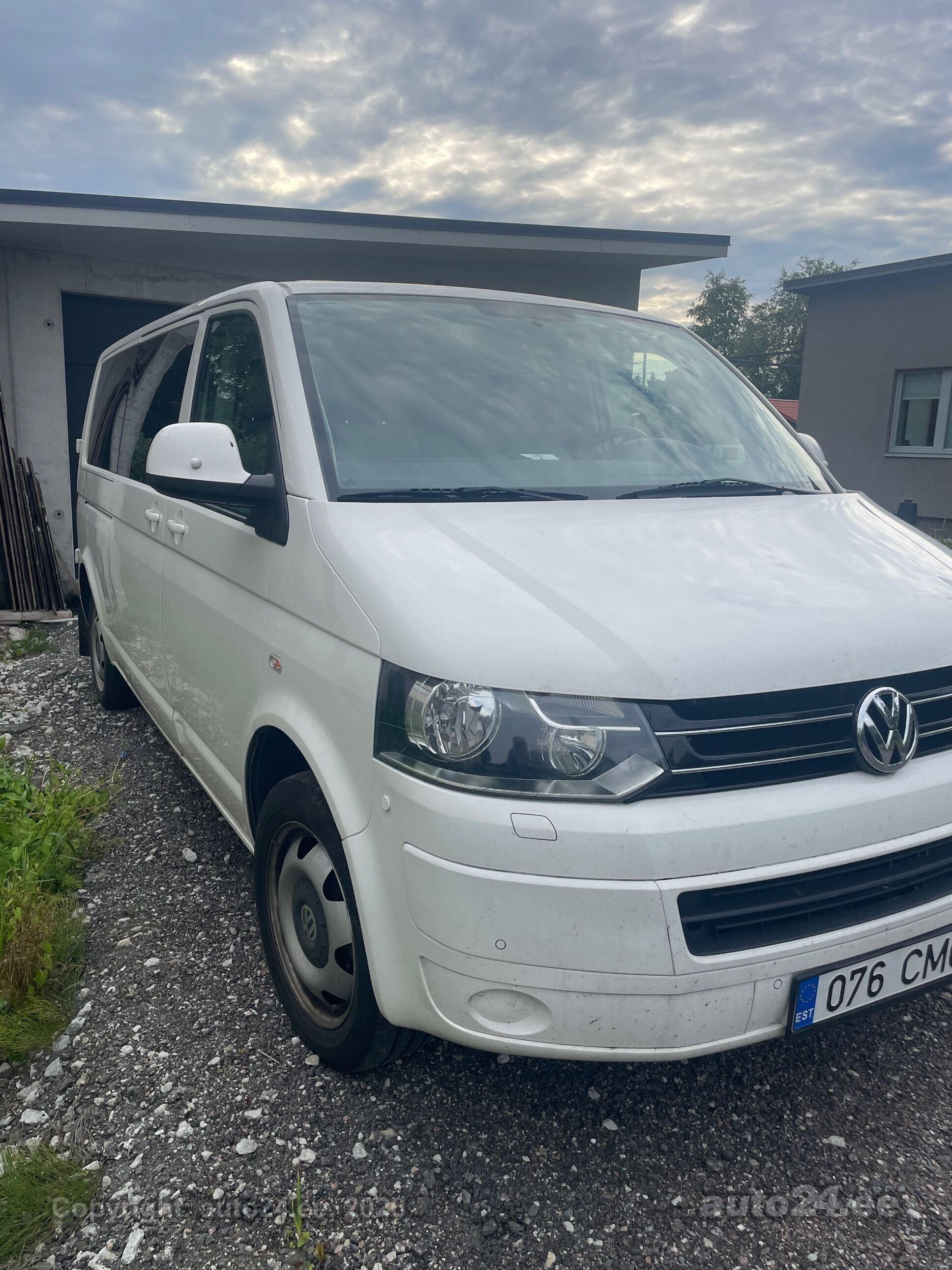 Volkswagen Caravelle 2012, photo 2/10