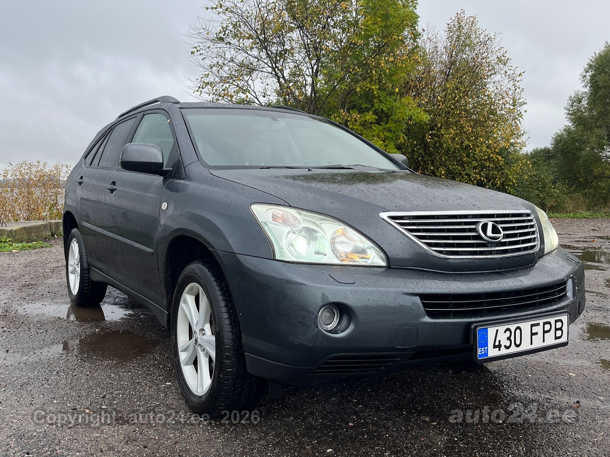 Lexus RX 2005 — interior