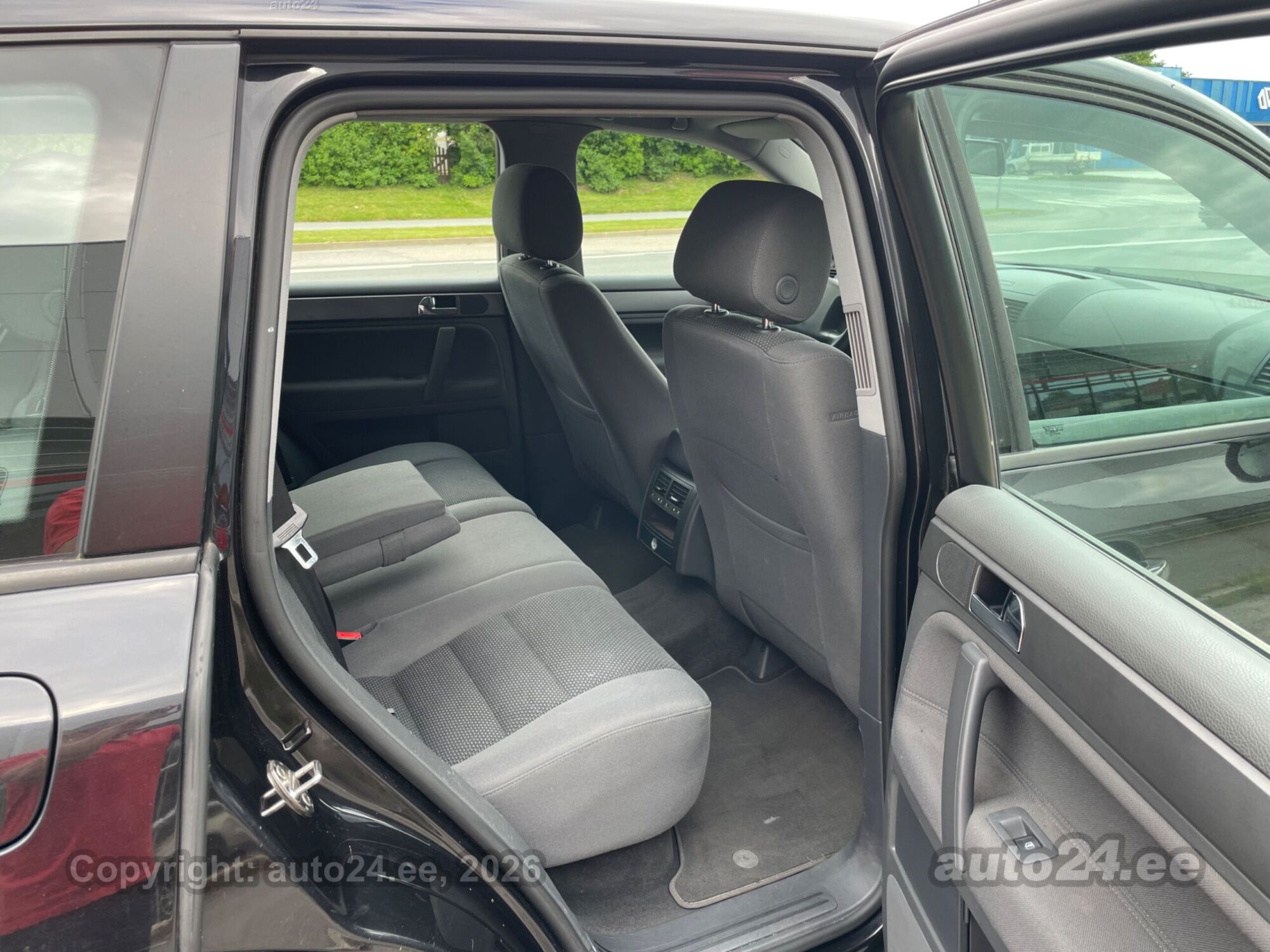 Volkswagen Touareg 2.5 128kW 2009, kuva 7/10