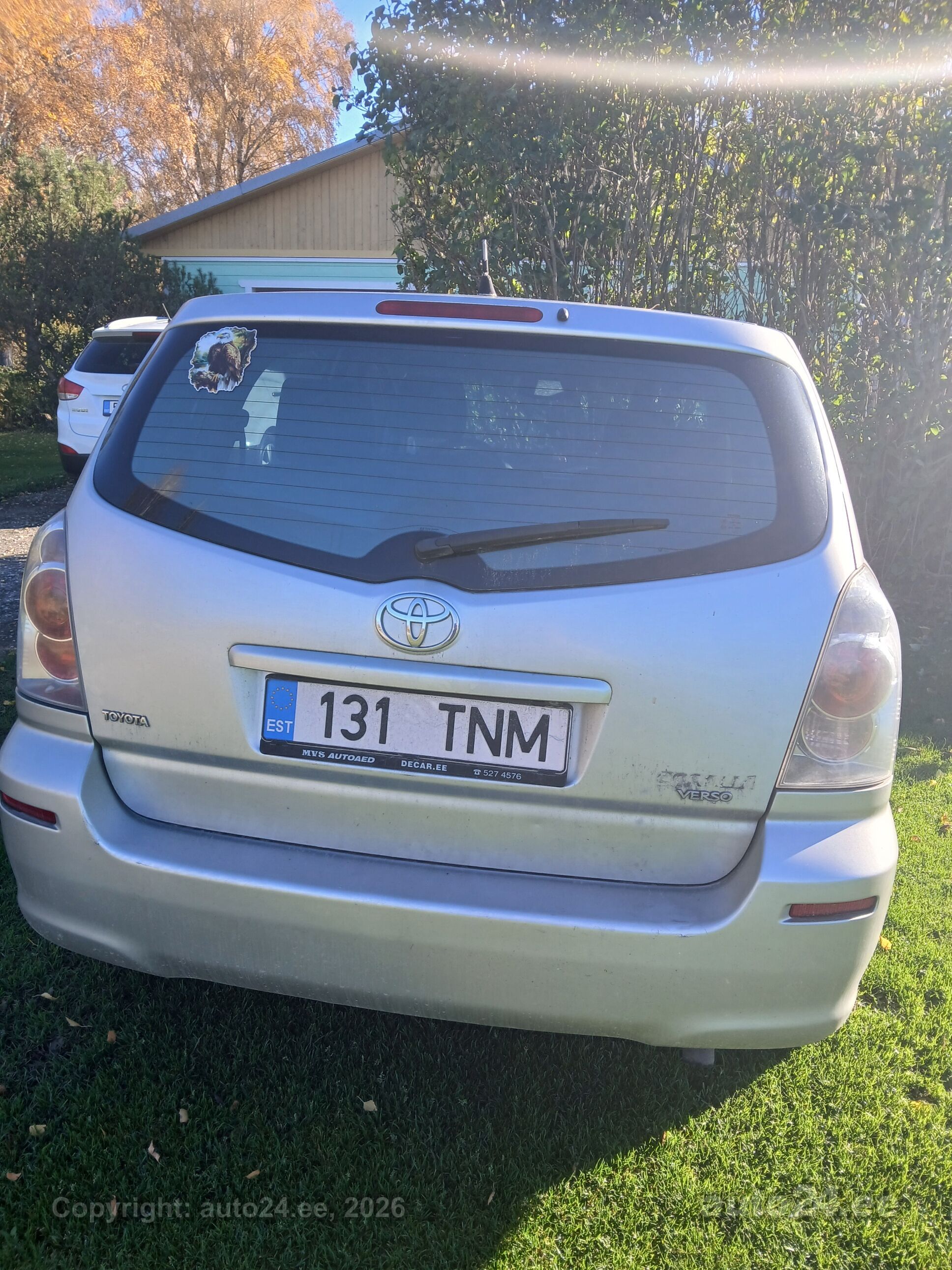Toyota Corolla Verso 2004 — салон