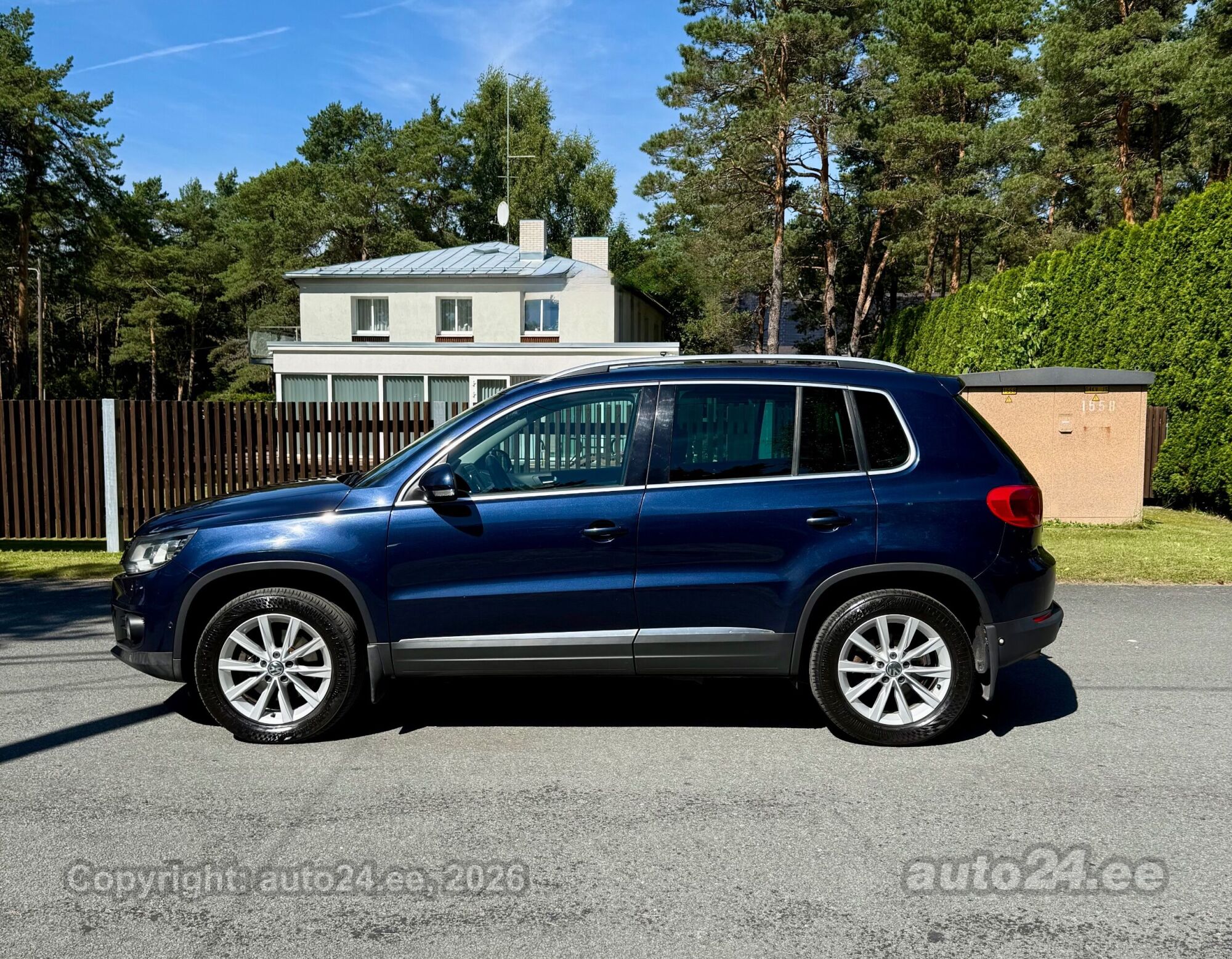 Volkswagen Tiguan Highline 2.0 103kW 2012, kuva 3/10