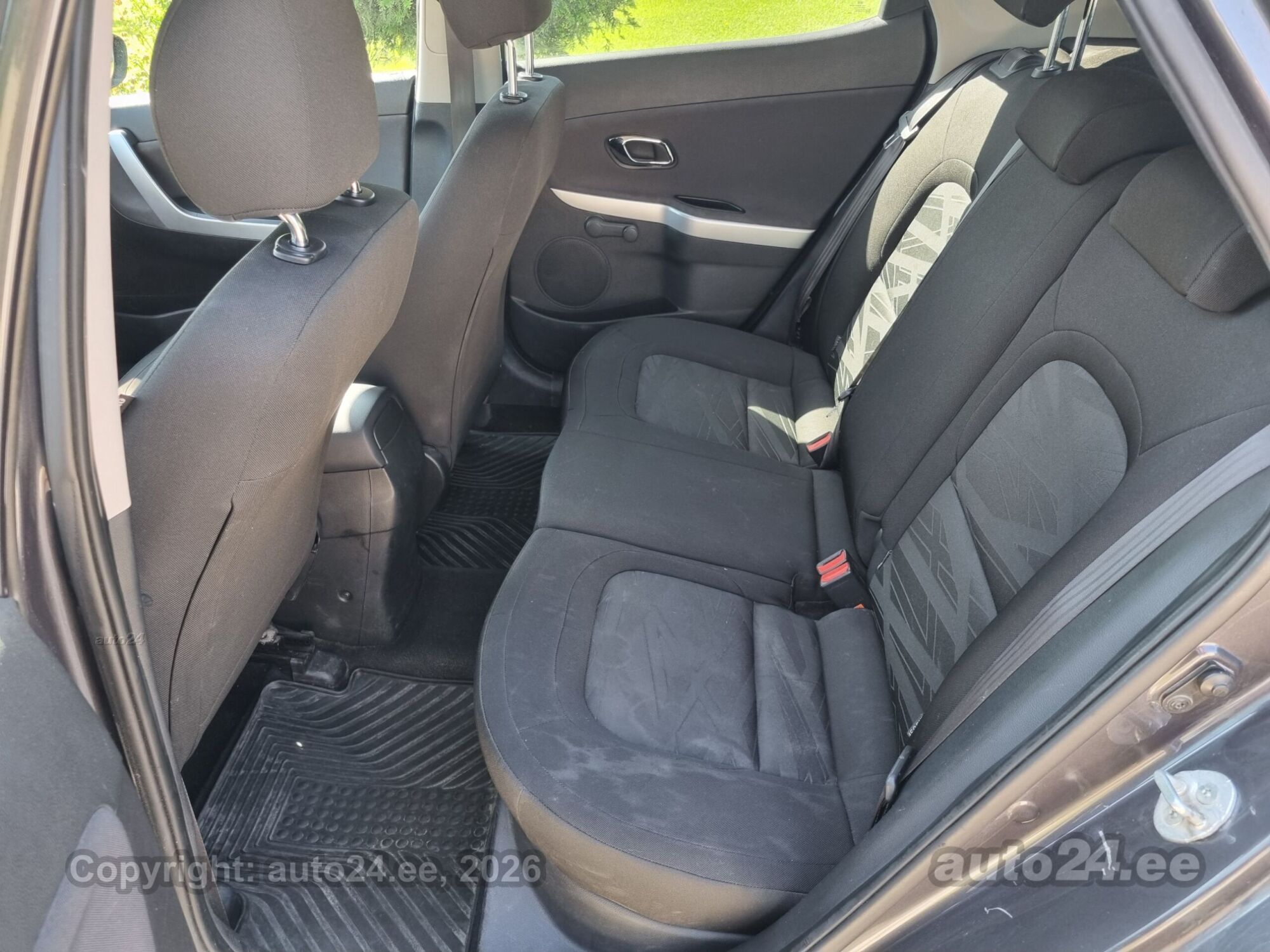 Kia Ceed 1.4 73kW 2015, photo 5/6