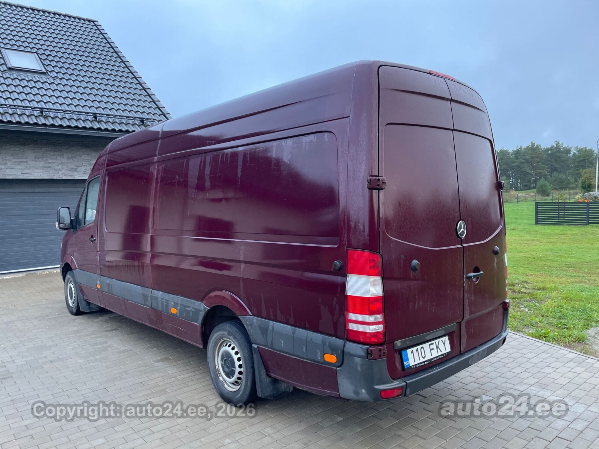 Mercedes-Benz Sprinter 2012 — двигун 2143 cm³ (95 kW)