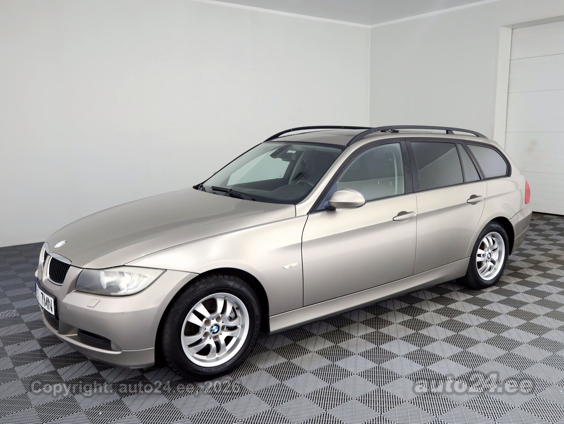 BMW 3 Series 2007 — rear view