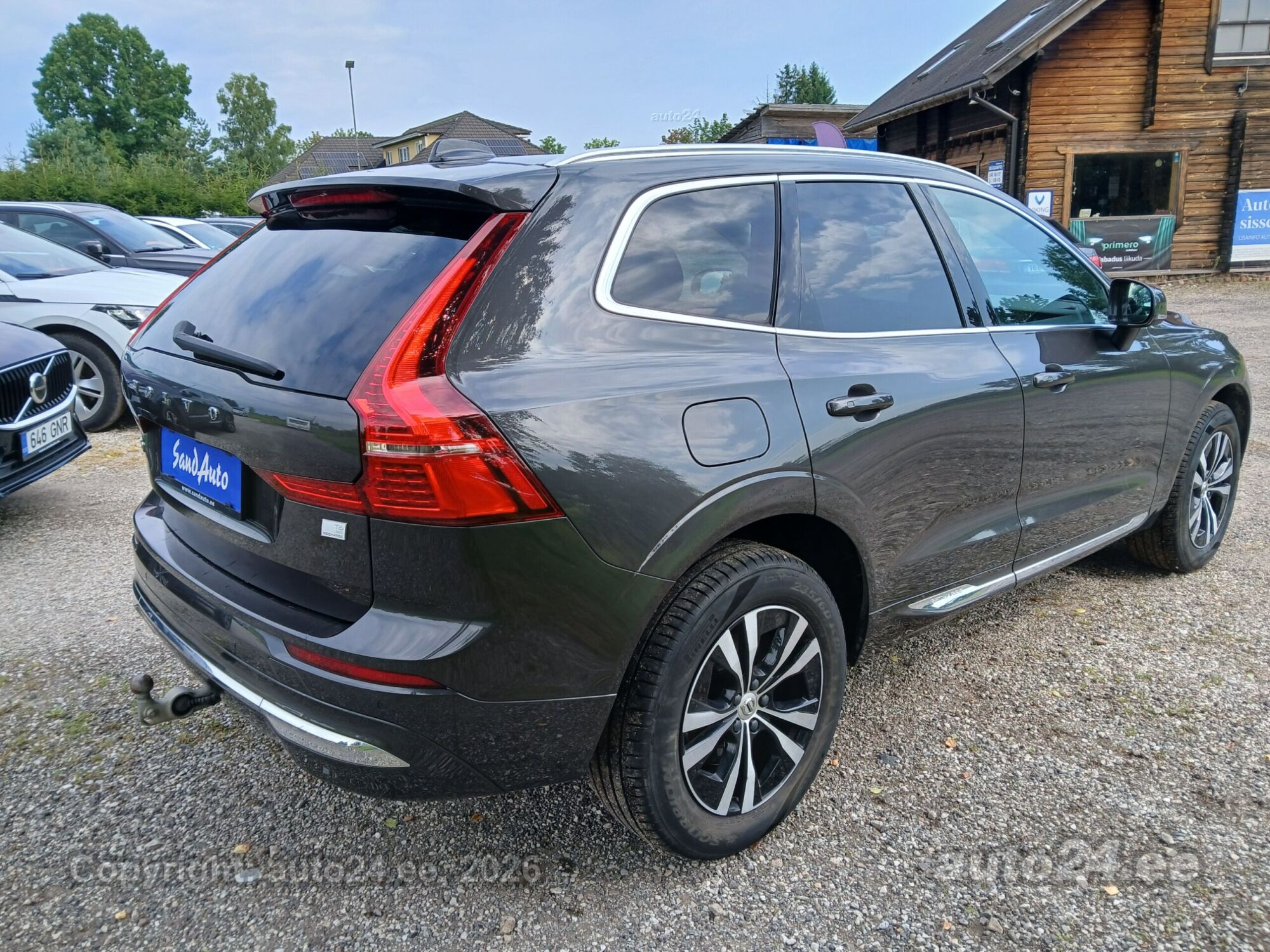 Volvo XC60 2022, photo 4/10