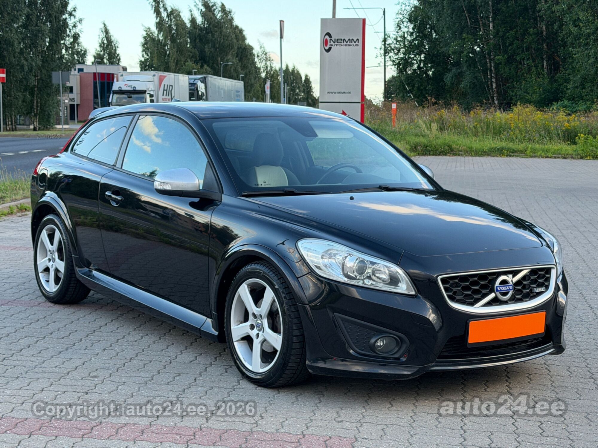 Volvo C30 R-Design 1.6 84kW 2011, photo 3/10
