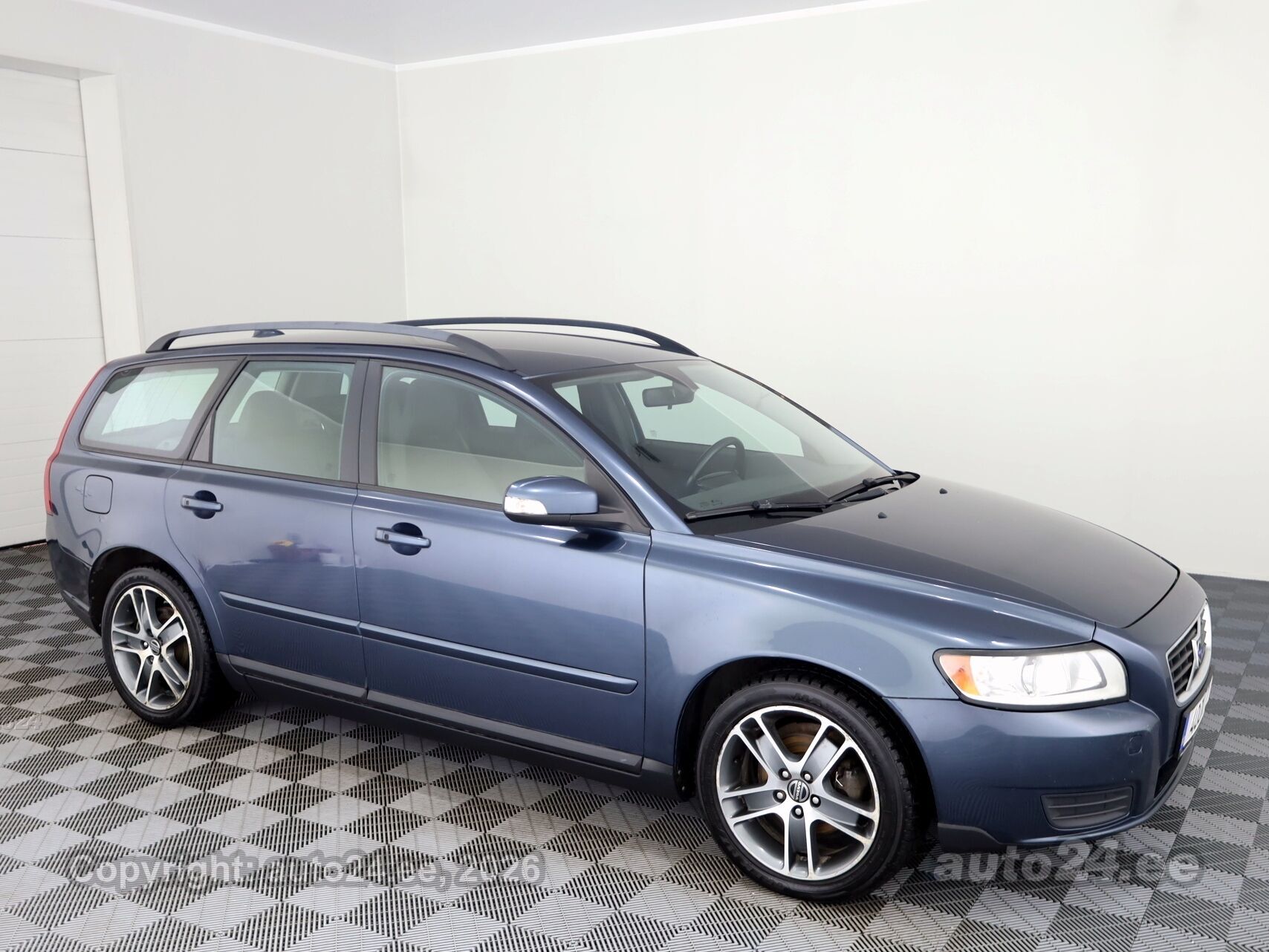 Volvo V50