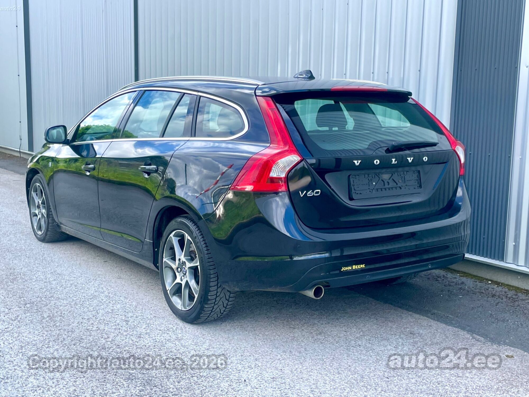 Volvo V60 2016, kuva 2/10