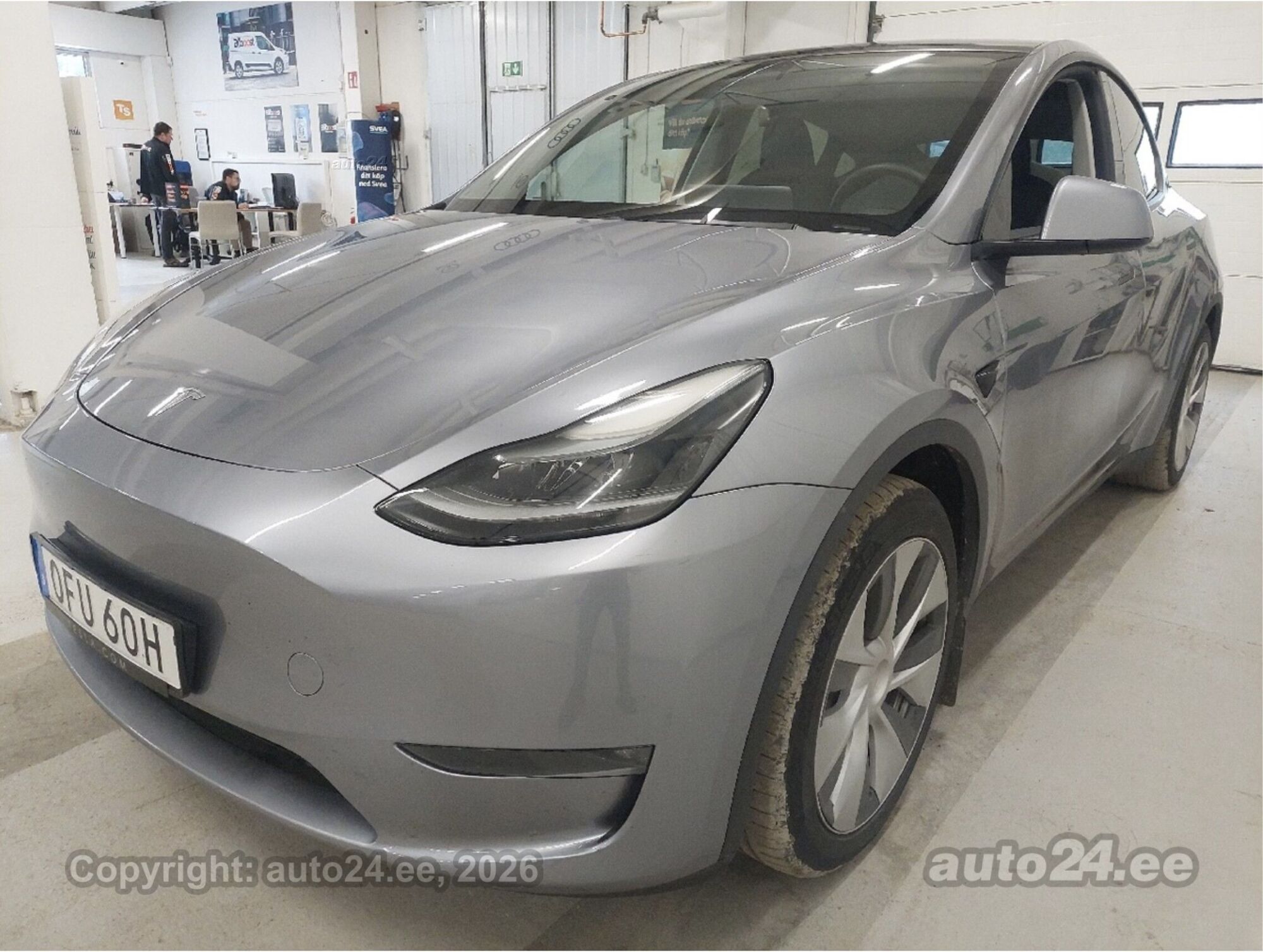 Tesla Model Y - 1