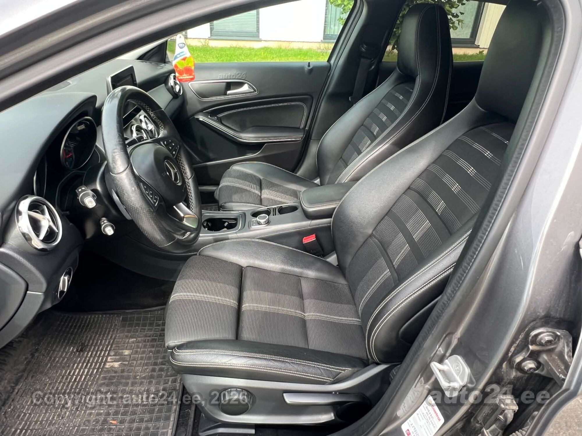 Mercedes-Benz GLA 220 - 10