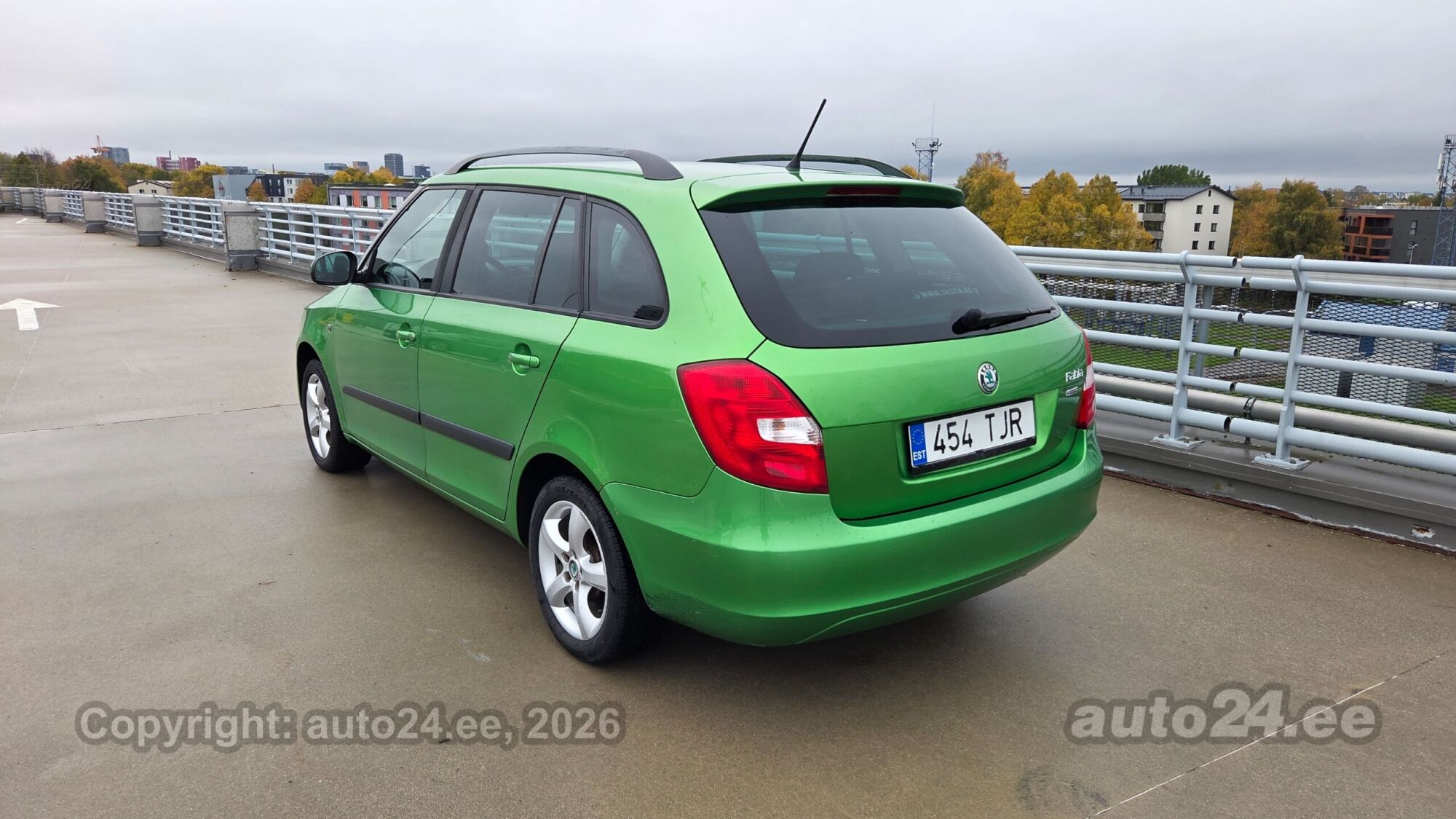 Skoda Fabia 2012 — салон