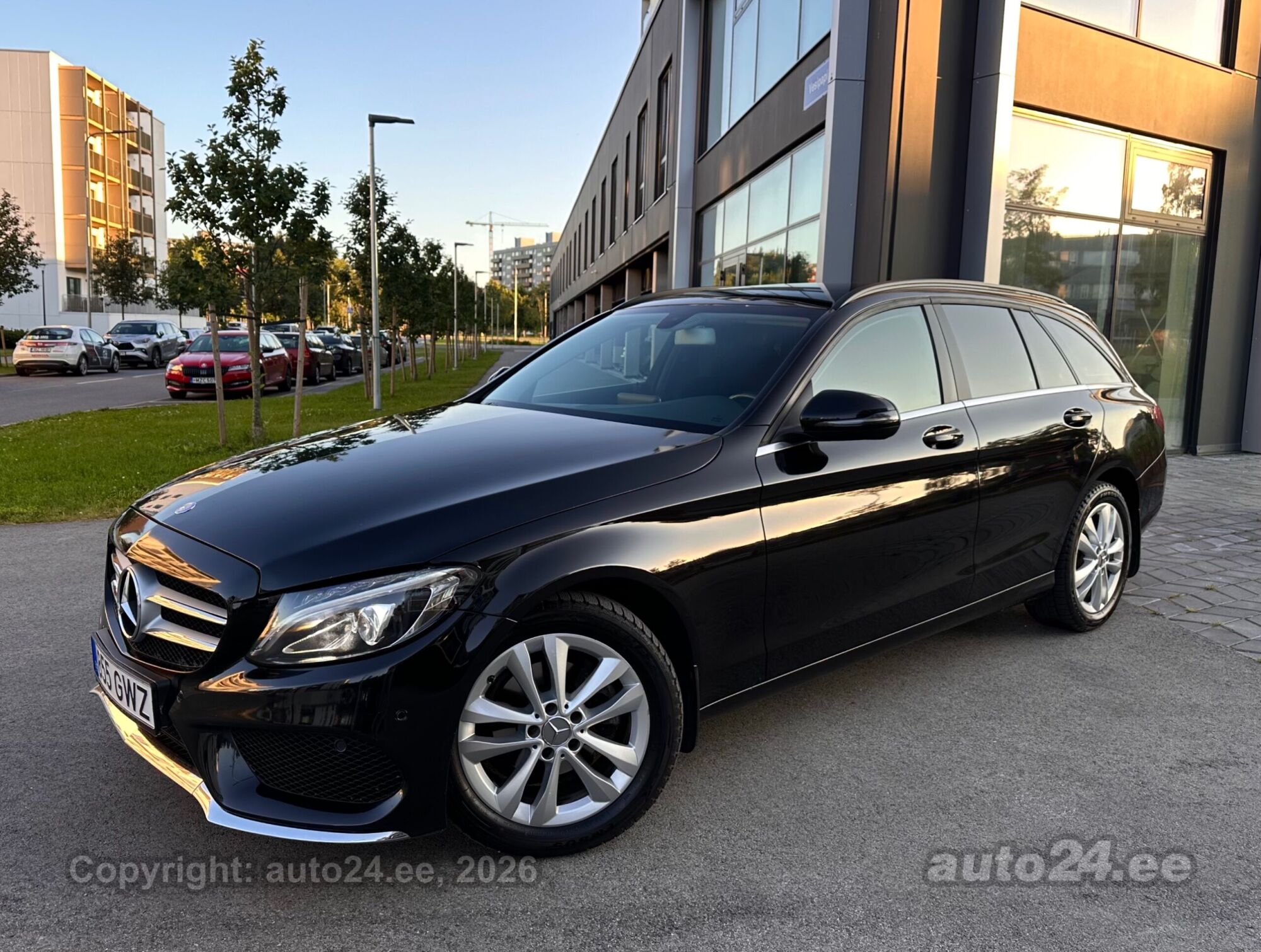 Mercedes-Benz C-sarja 2015, photo 3/10
