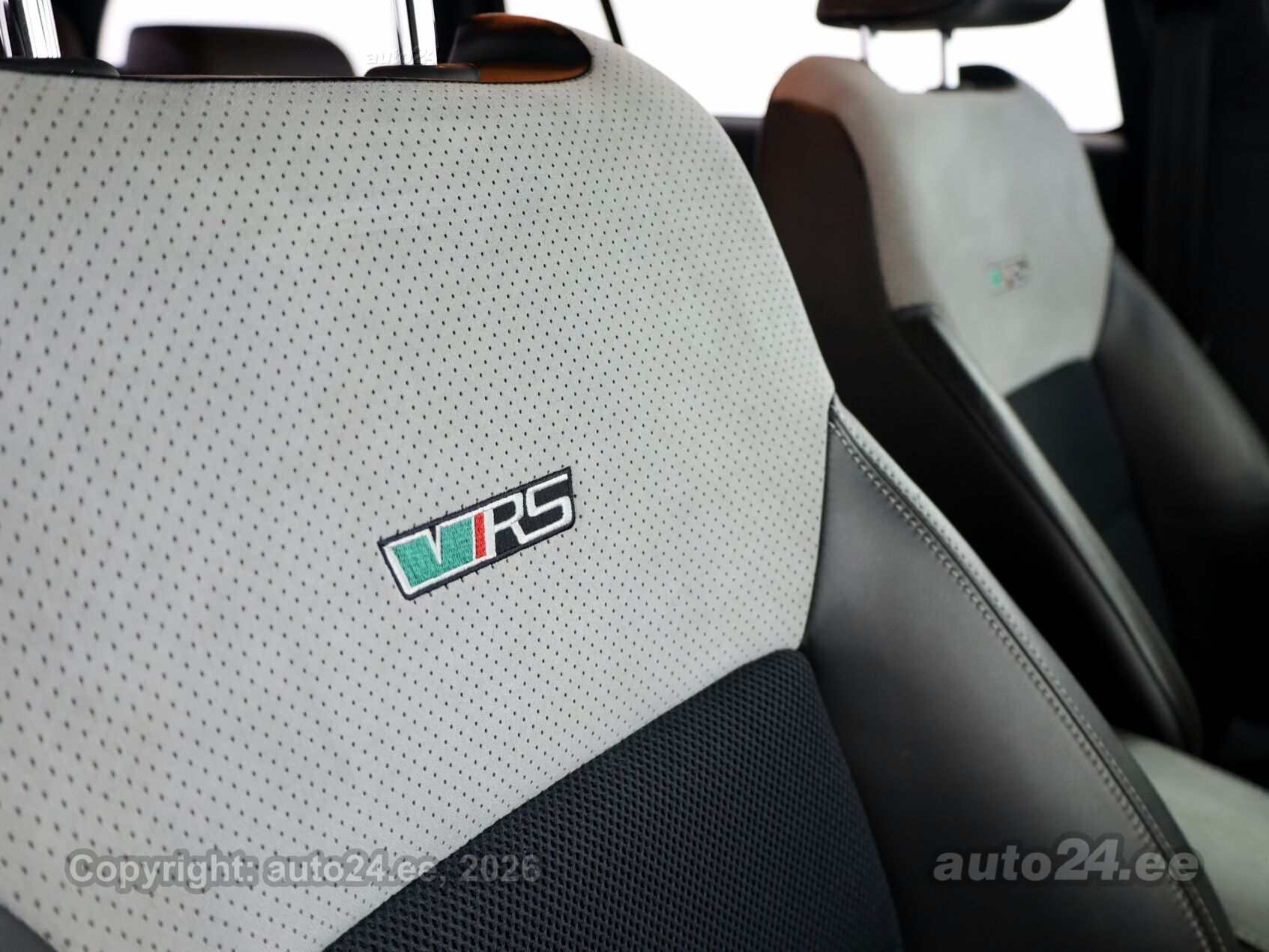 Skoda Octavia 2011 — photo 8