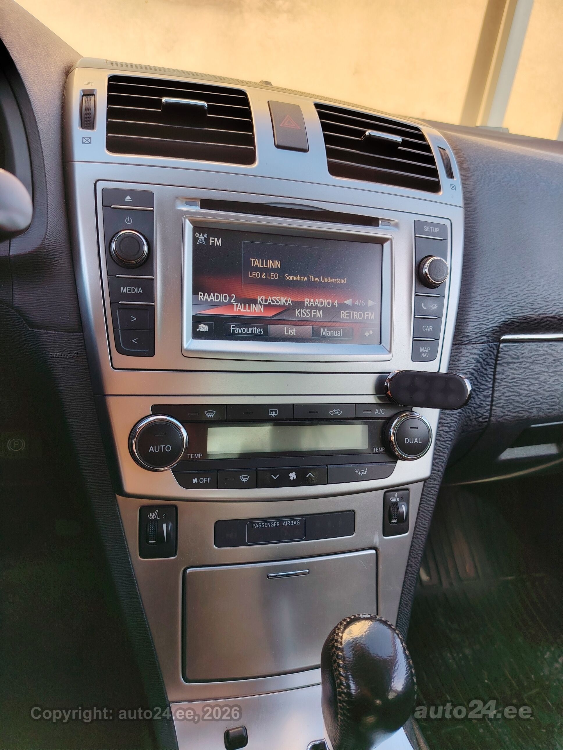 Toyota Avensis - 11