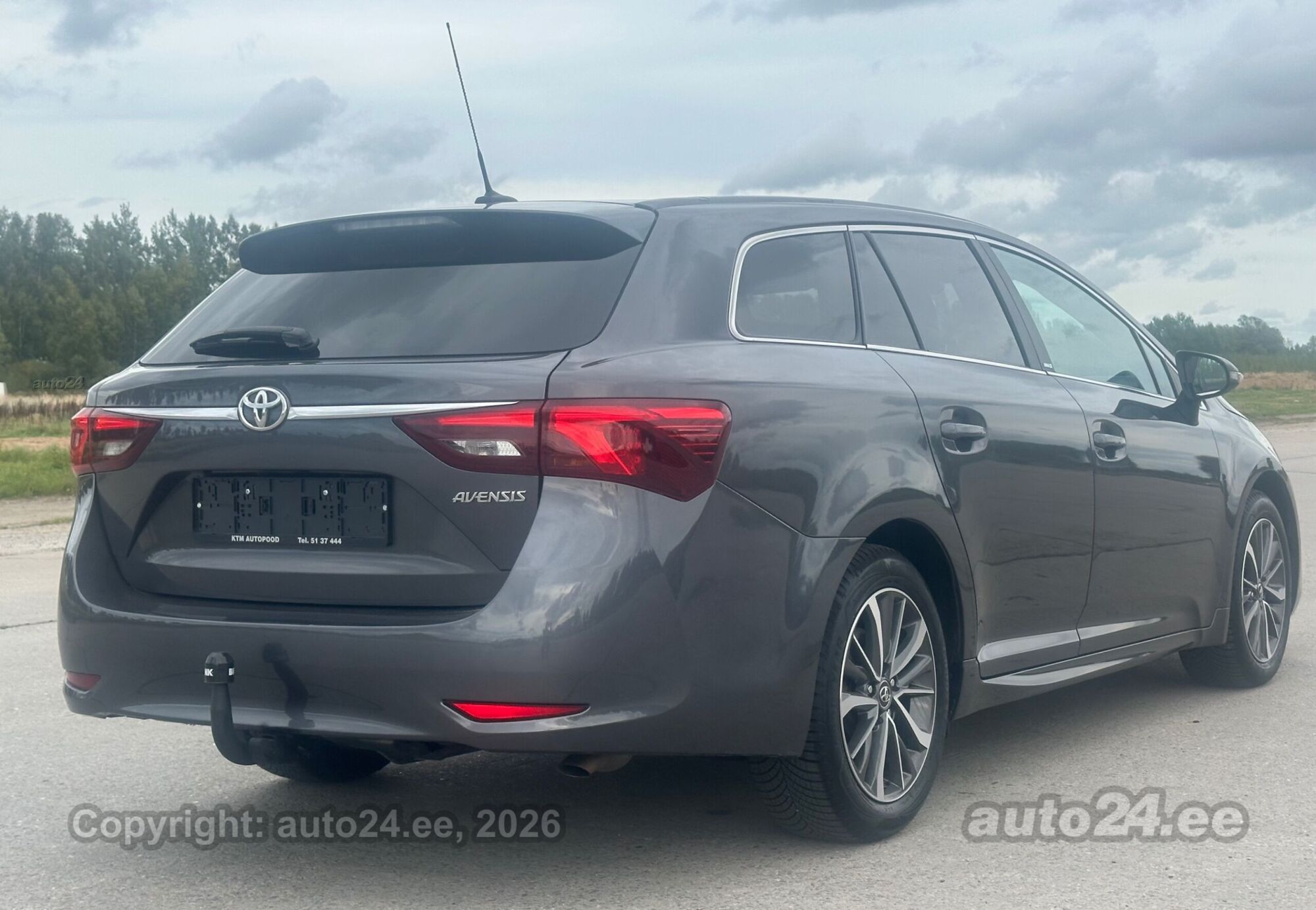 Toyota Avensis - 2