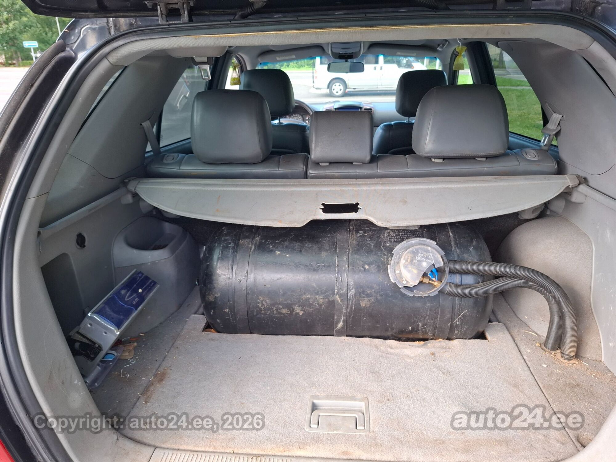 Kia Sorento 3.5 143kW 2004, kuva 5/7