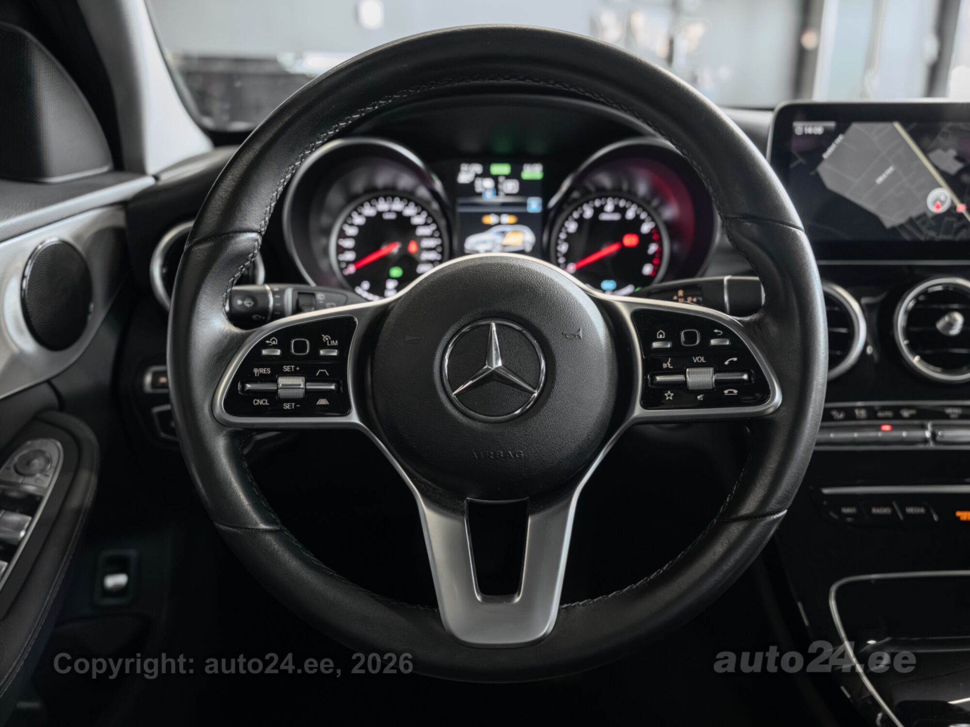 Mercedes-Benz C 300 - 12