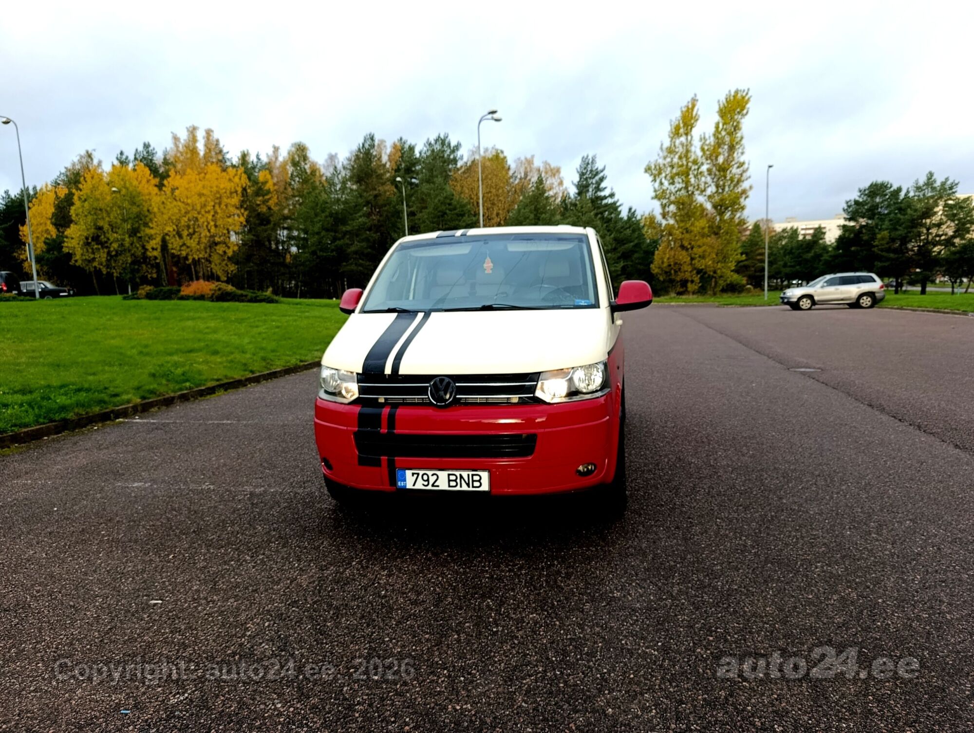 Volkswagen Caravelle 2010 — photo 7