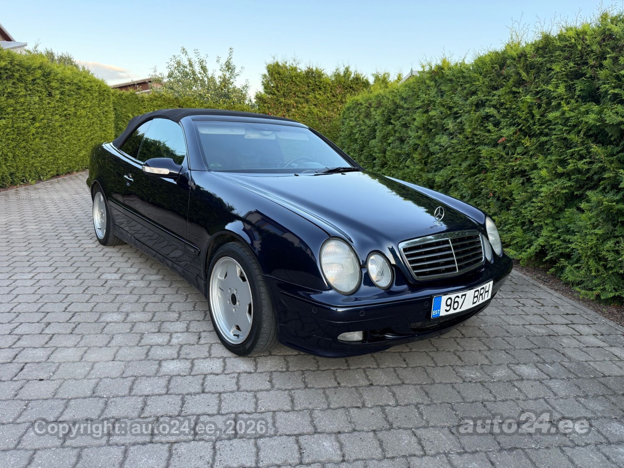 Mercedes-Benz CLK-sarja 2002, kuva 7/10