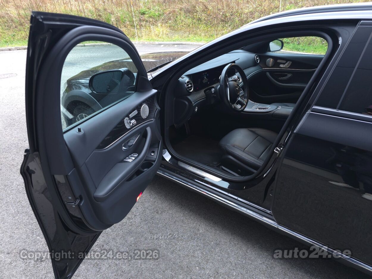 Mercedes-Benz E 220 - 11